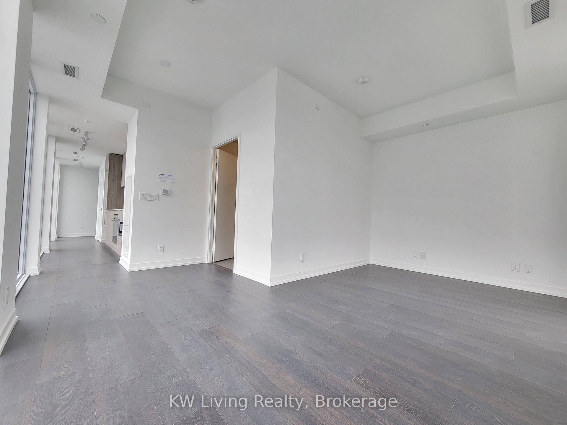 Photo 6 of Unit 1920, 2020 Bathurst Street, Toronto, Humewood-Cedarvale — HOMEH