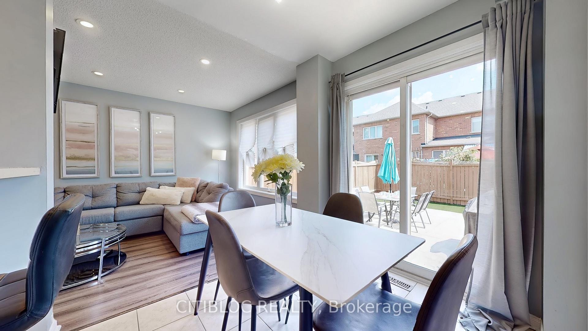 Photo 10 of 130 Rockgarden Trail, Brampton, Sandringham-Wellington — HOMEH
