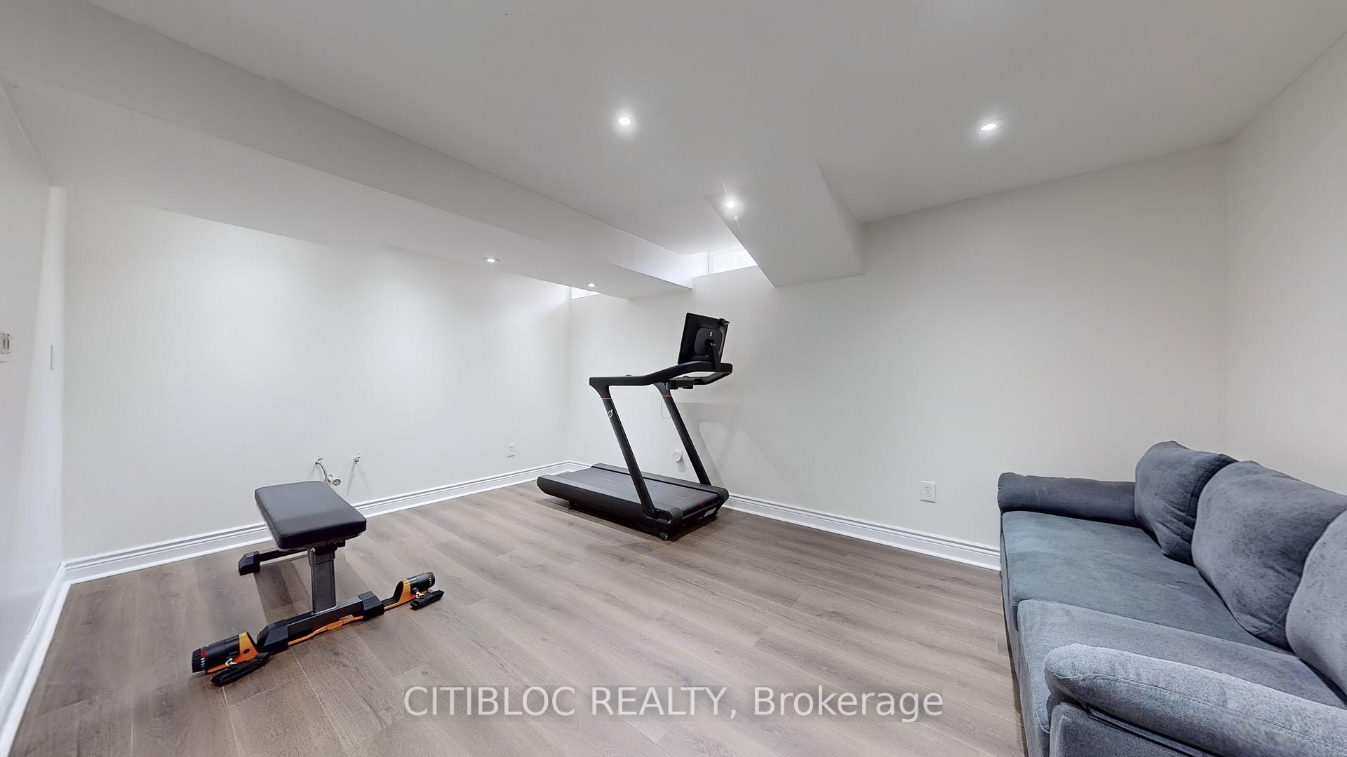 Photo 21 of 130 Rockgarden Trail, Brampton, Sandringham-Wellington — HOMEH