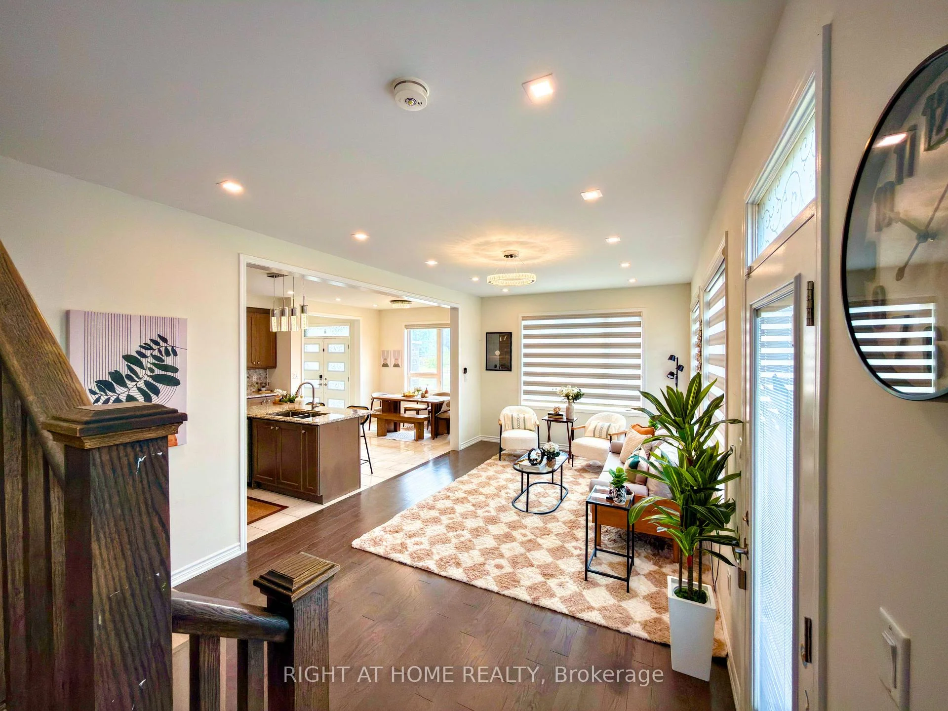 Photo 18 of 30 Boothill Drive, Brampton, Northwest Brampton — HOMEH