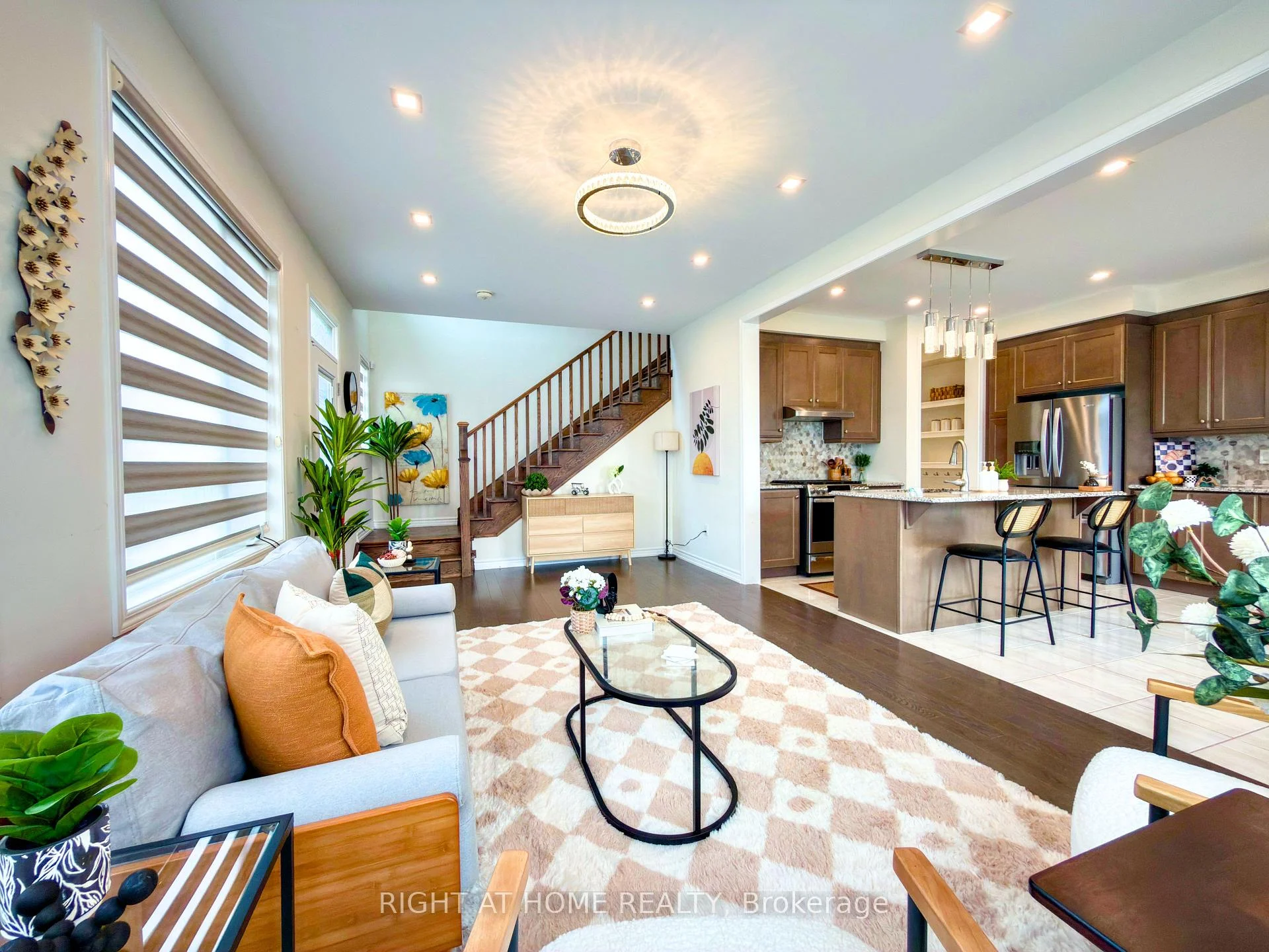 Photo 24 of 30 Boothill Drive, Brampton, Northwest Brampton — HOMEH