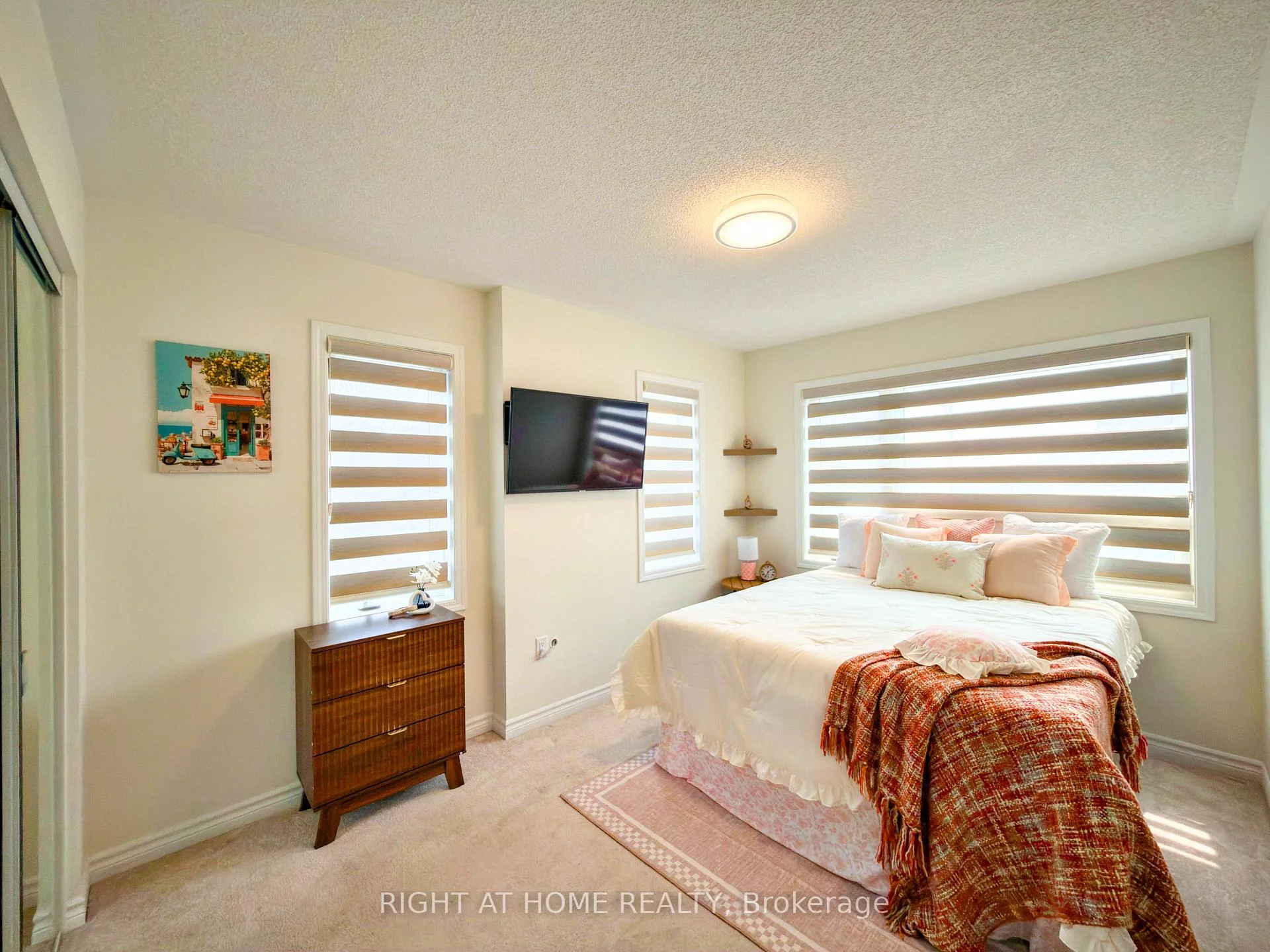 Photo 33 of 30 Boothill Drive, Brampton, Northwest Brampton — HOMEH