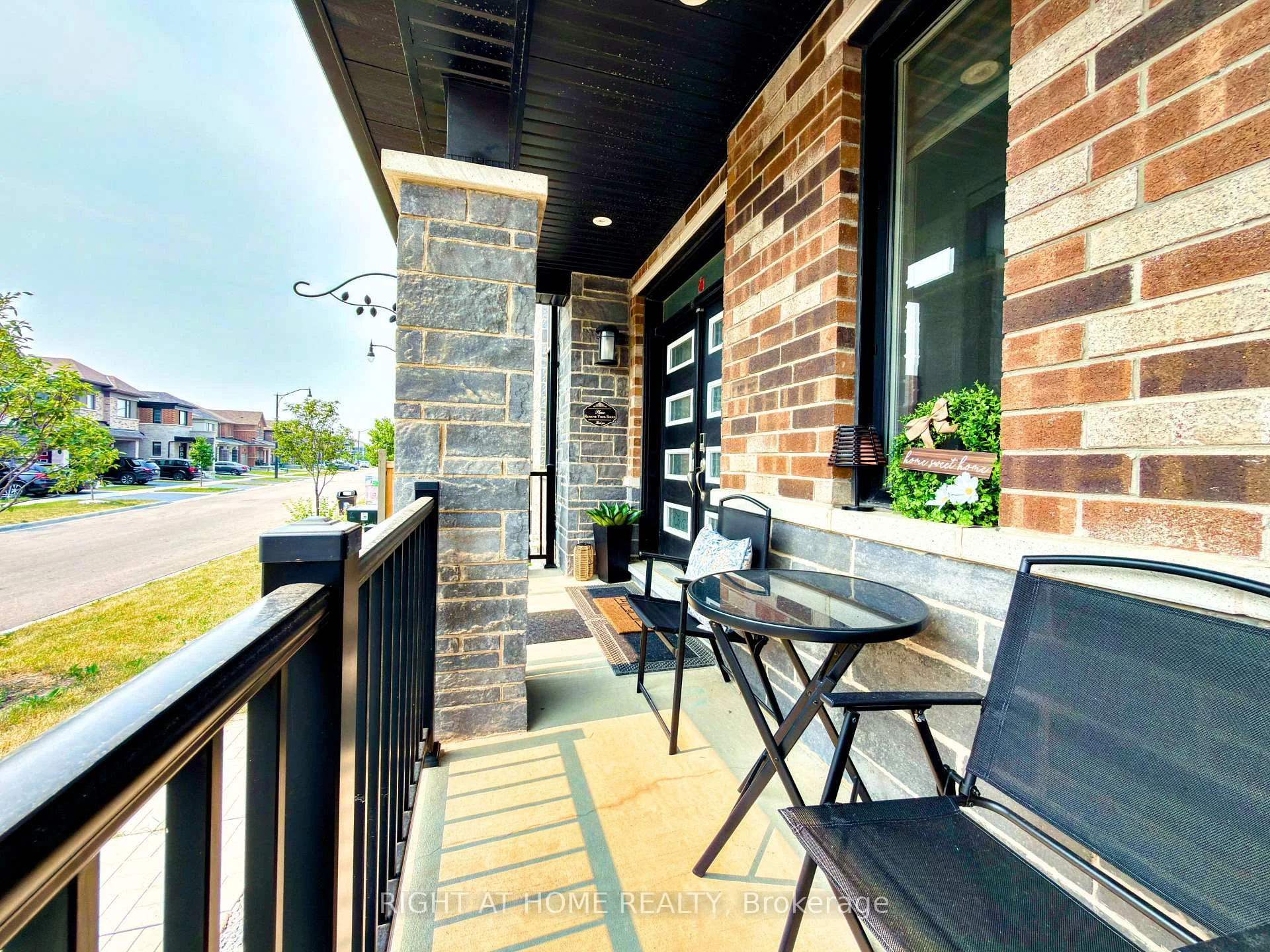Photo 41 of 30 Boothill Drive, Brampton, Northwest Brampton — HOMEH