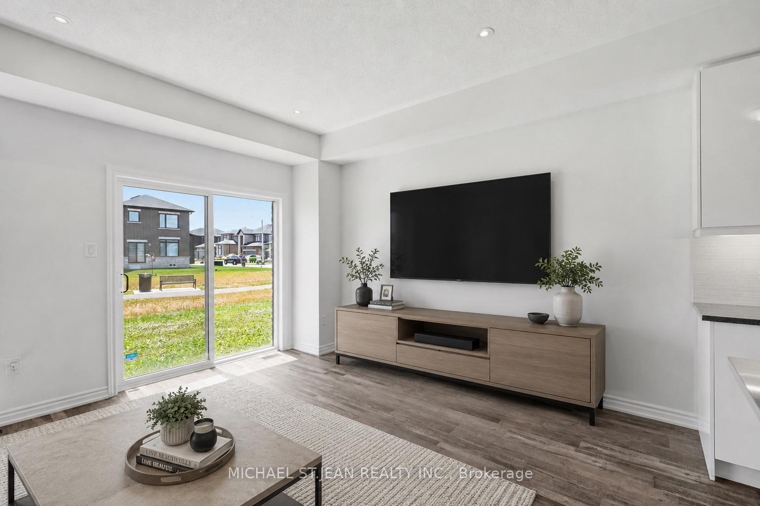 Photo 10 of 33 Admiral Road, Welland, Hwy 406/Welland — HOMEH