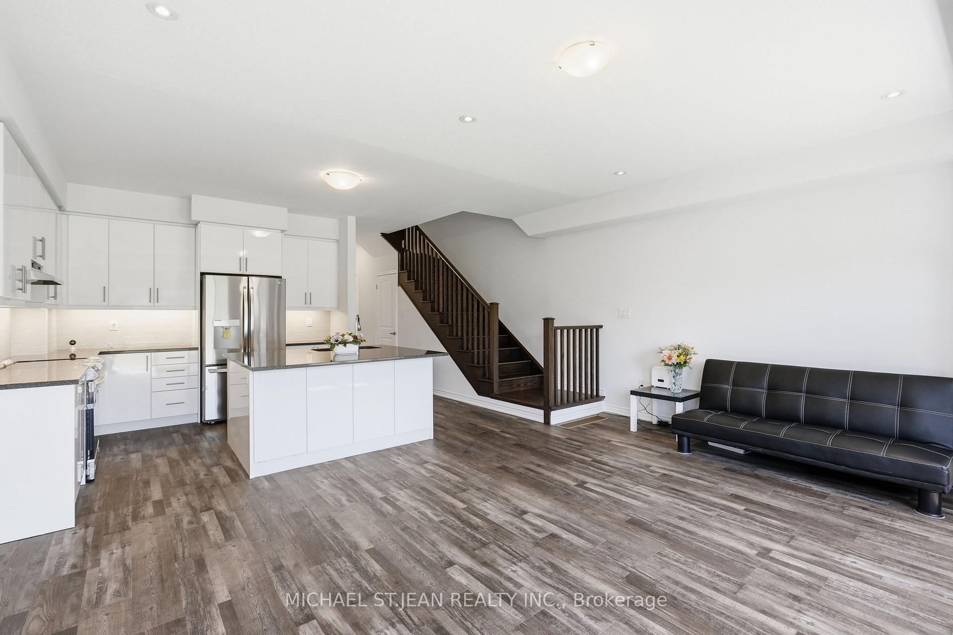 Photo 13 of 33 Admiral Road, Welland, Hwy 406/Welland — HOMEH