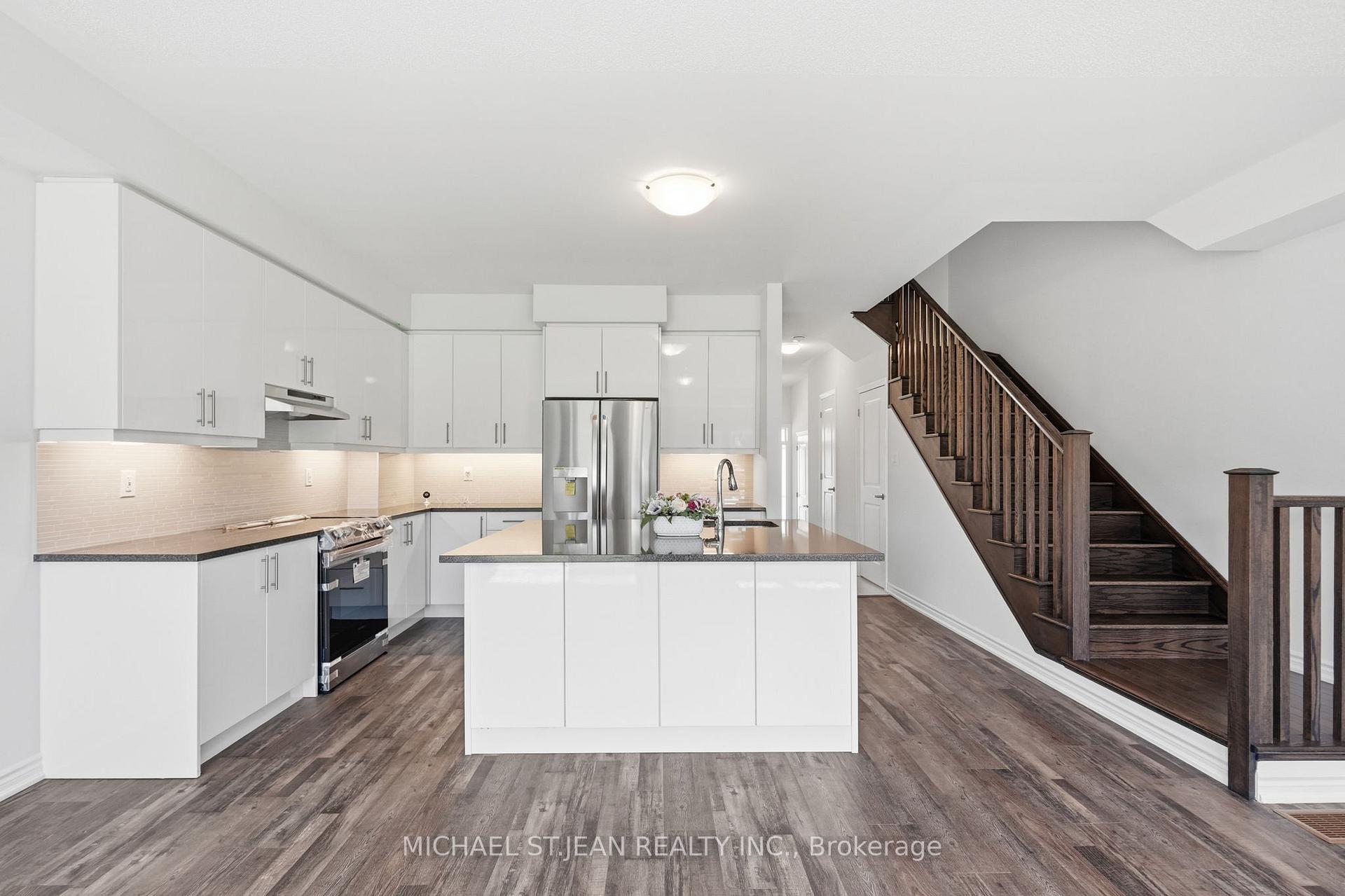Photo 20 of 33 Admiral Road, Welland, Hwy 406/Welland — HOMEH