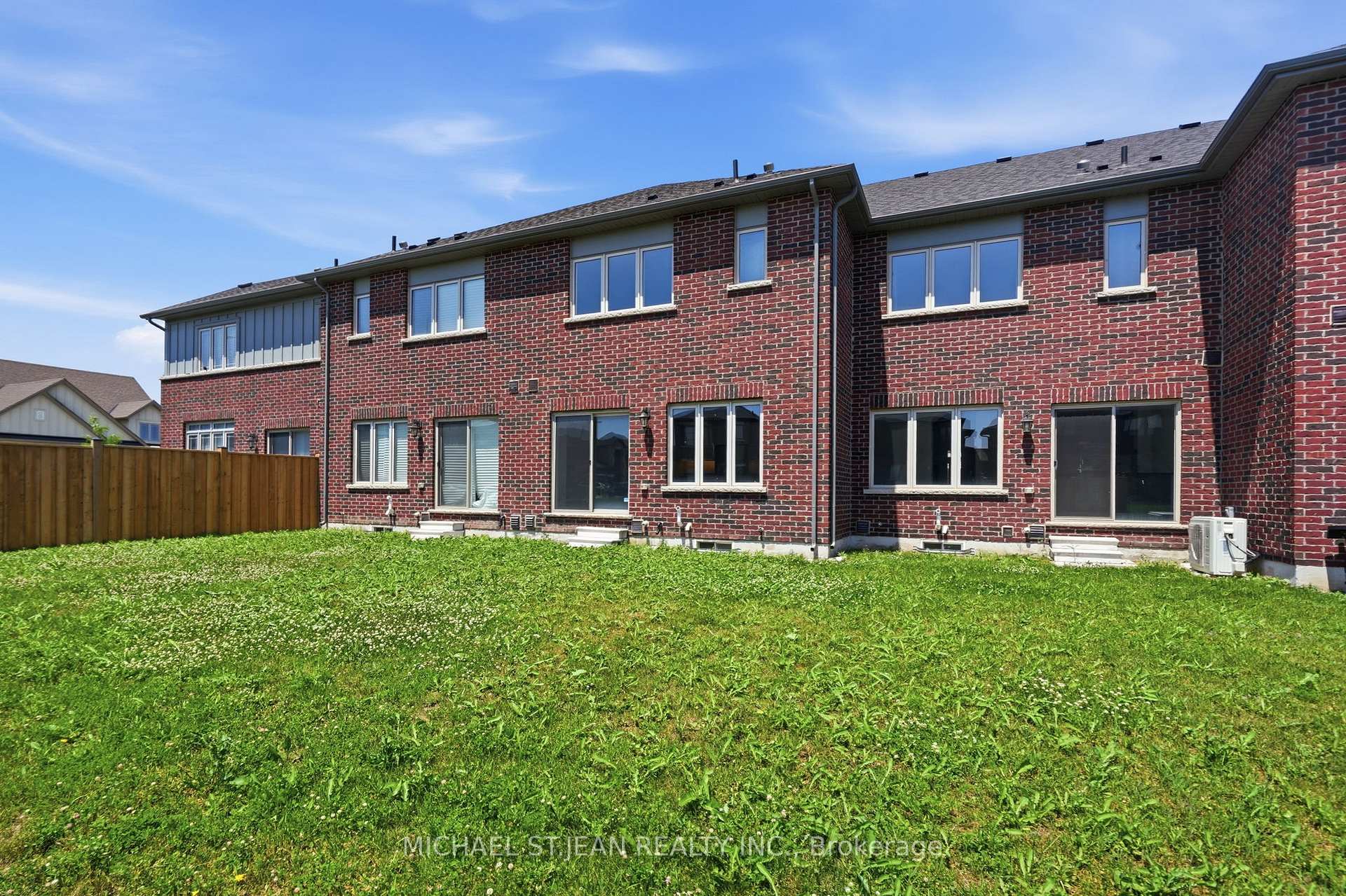 Photo 42 of 33 Admiral Road, Welland, Hwy 406/Welland — HOMEH