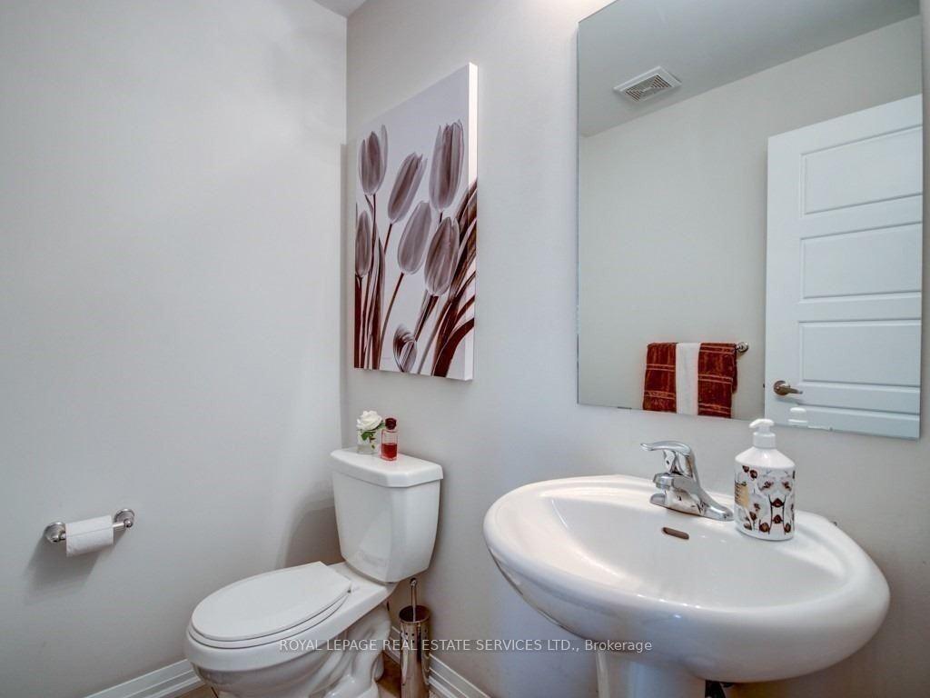 Photo 9 of 786 Banks Crescent, Milton, Willmott — HOMEH