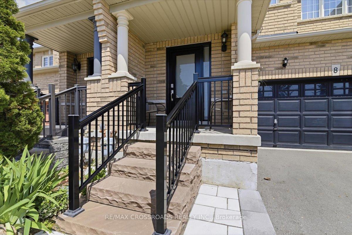 Photo 3 of 8 Culver Lane, Scarborough, Rouge — HOMEH