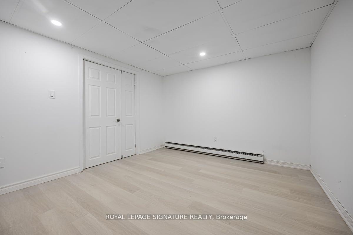 Photo 3 of Unit C, 54 Tuscarora Drive, North York, Pleasant View — HOMEH