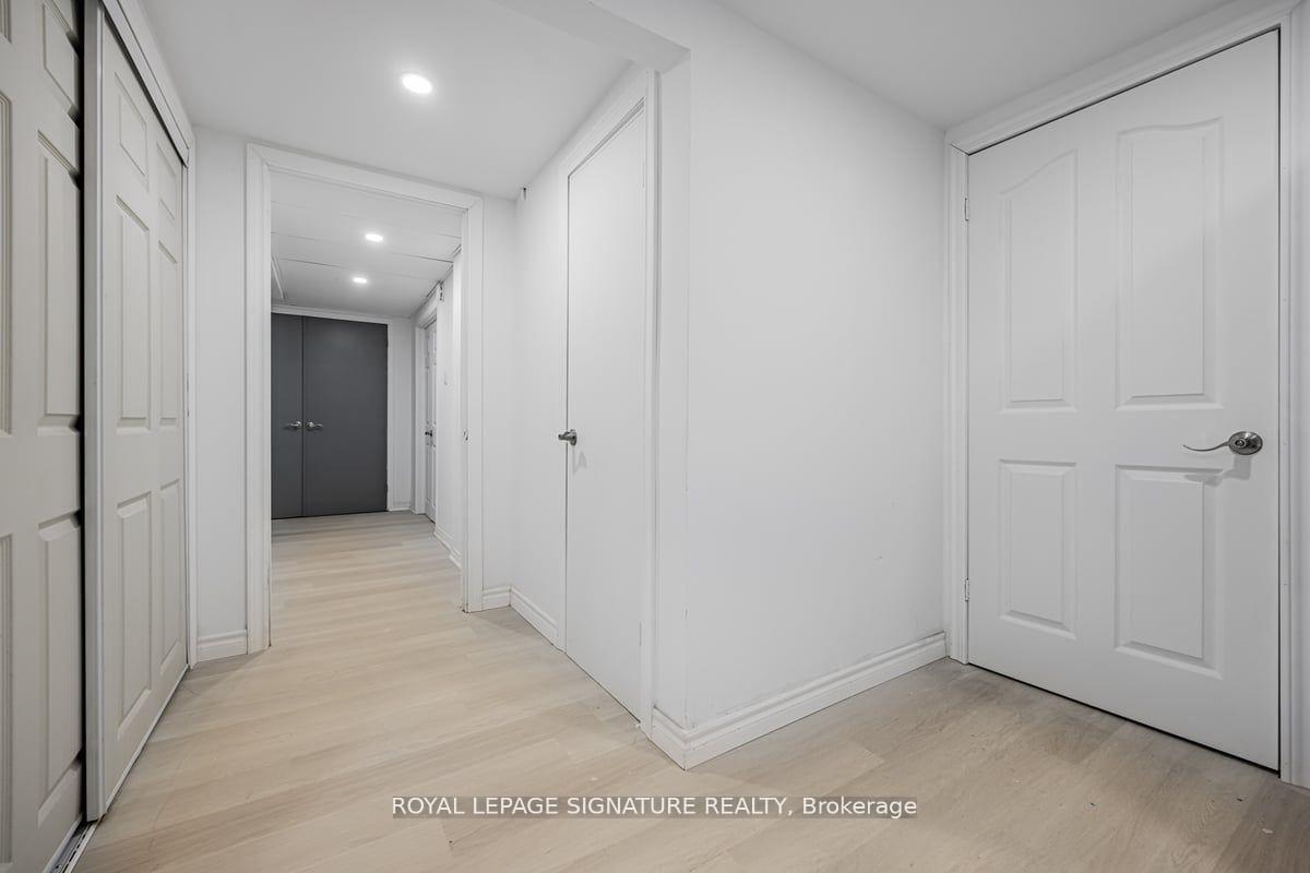 Photo 10 of Unit C, 54 Tuscarora Drive, North York, Pleasant View — HOMEH
