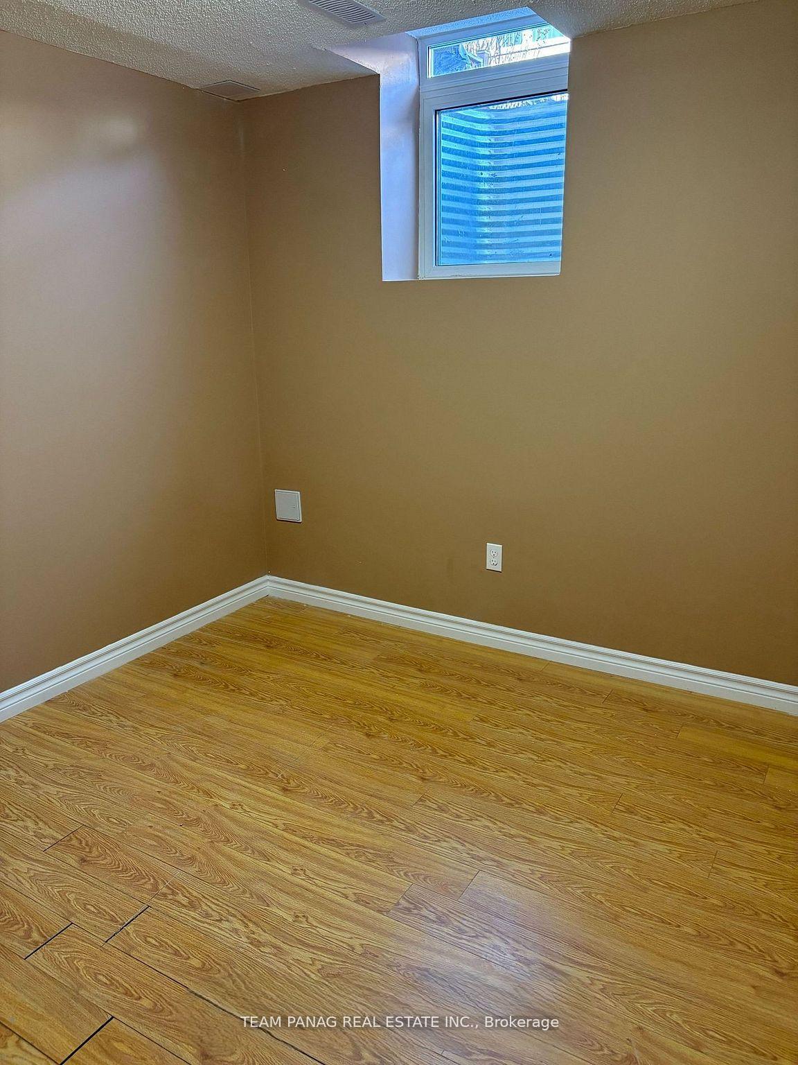 Photo 5 of Unit Basement, 59 Mainard Crescent, Brampton, Sandringham-Wellington — HOMEH
