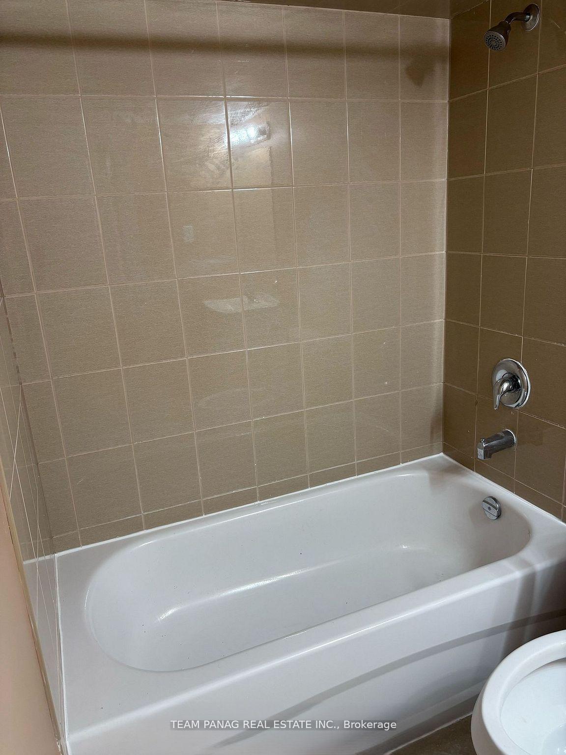 Photo 8 of Unit Basement, 59 Mainard Crescent, Brampton, Sandringham-Wellington — HOMEH