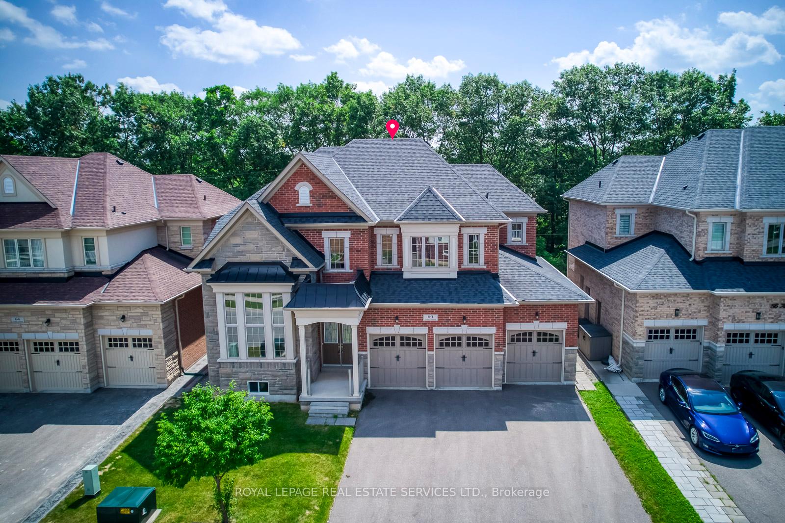 Photo 2 of 60 Avanti Crescent, Hamilton, Waterdown — HOMEH