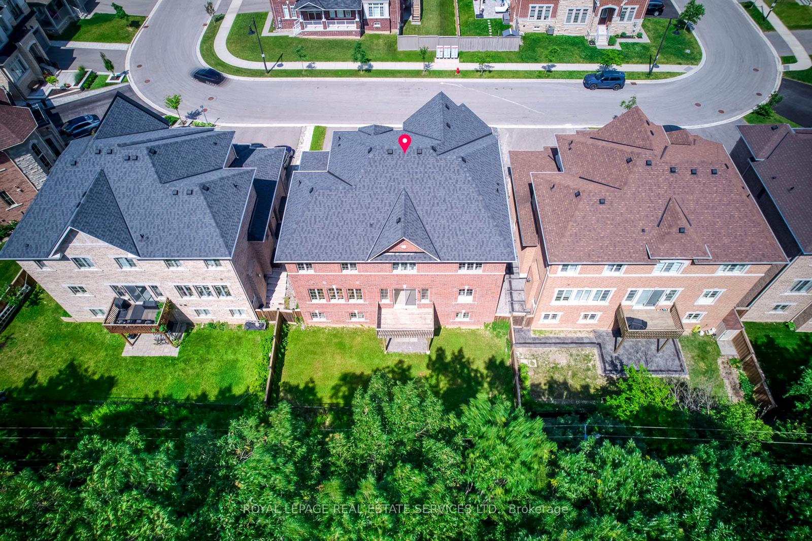 Photo 4 of 60 Avanti Crescent, Hamilton, Waterdown — HOMEH