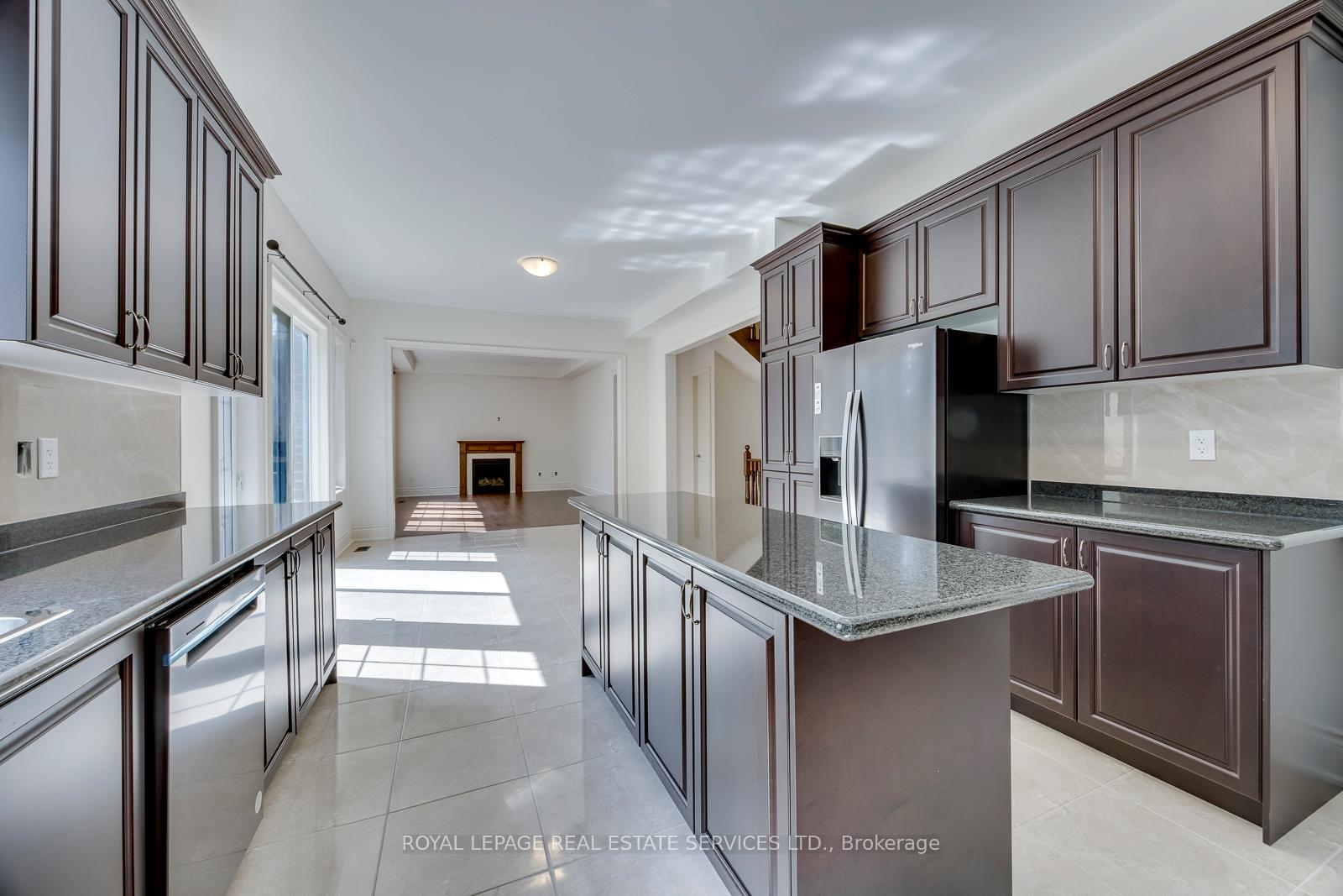 Photo 15 of 60 Avanti Crescent, Hamilton, Waterdown — HOMEH