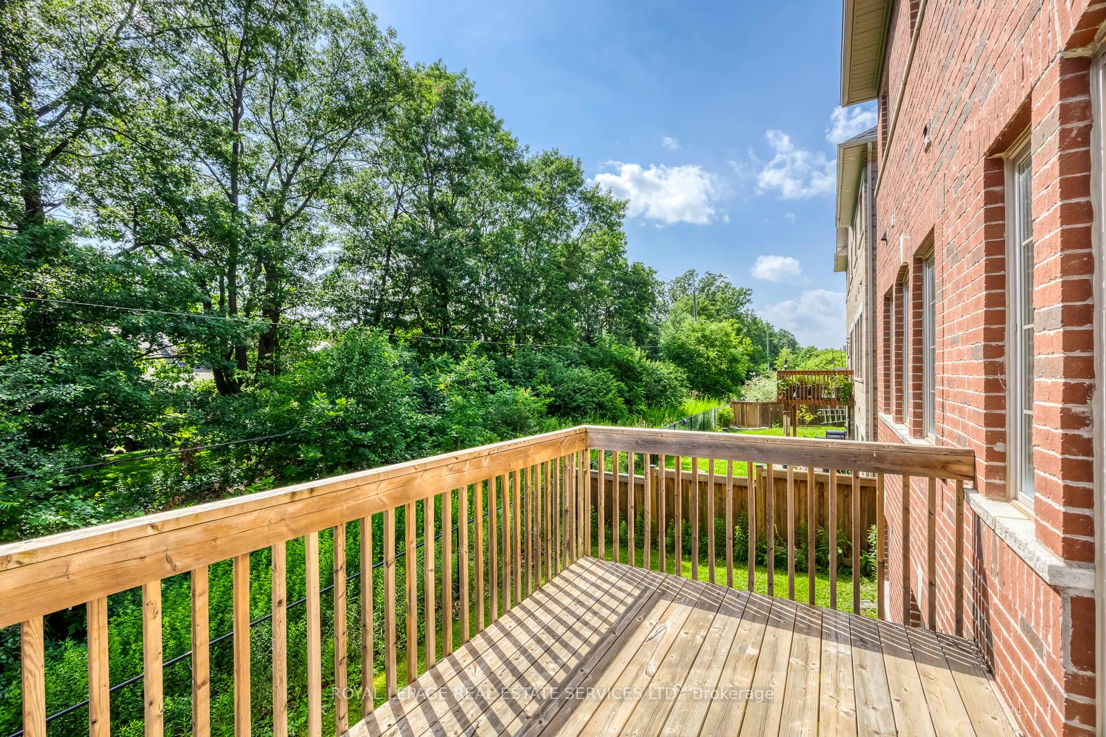 Photo 19 of 60 Avanti Crescent, Hamilton, Waterdown — HOMEH