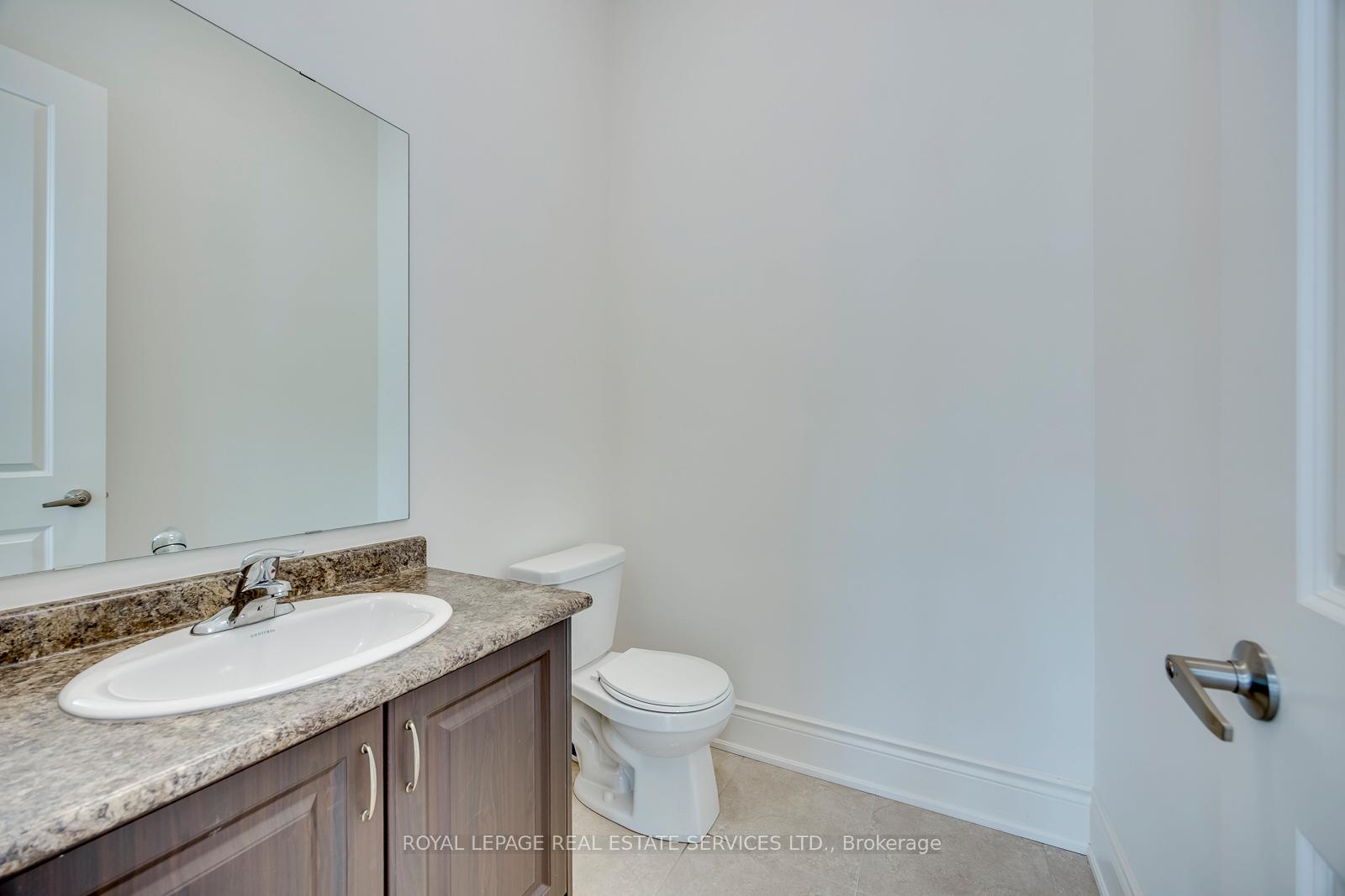 Photo 23 of 60 Avanti Crescent, Hamilton, Waterdown — HOMEH
