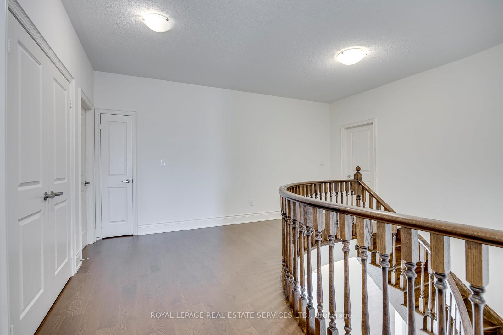 Photo 28 of 60 Avanti Crescent, Hamilton, Waterdown — HOMEH