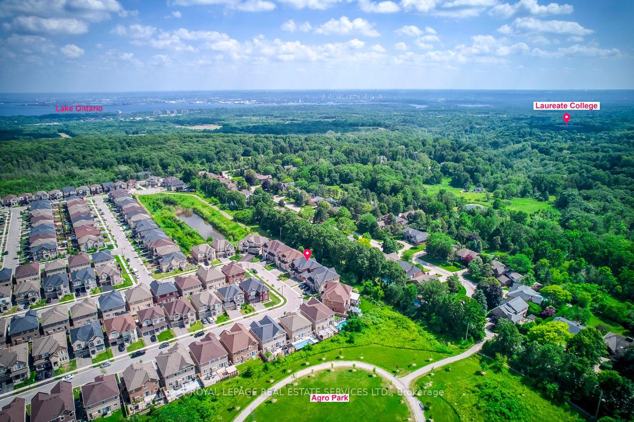 Photo 46 of 60 Avanti Crescent, Hamilton, Waterdown — HOMEH