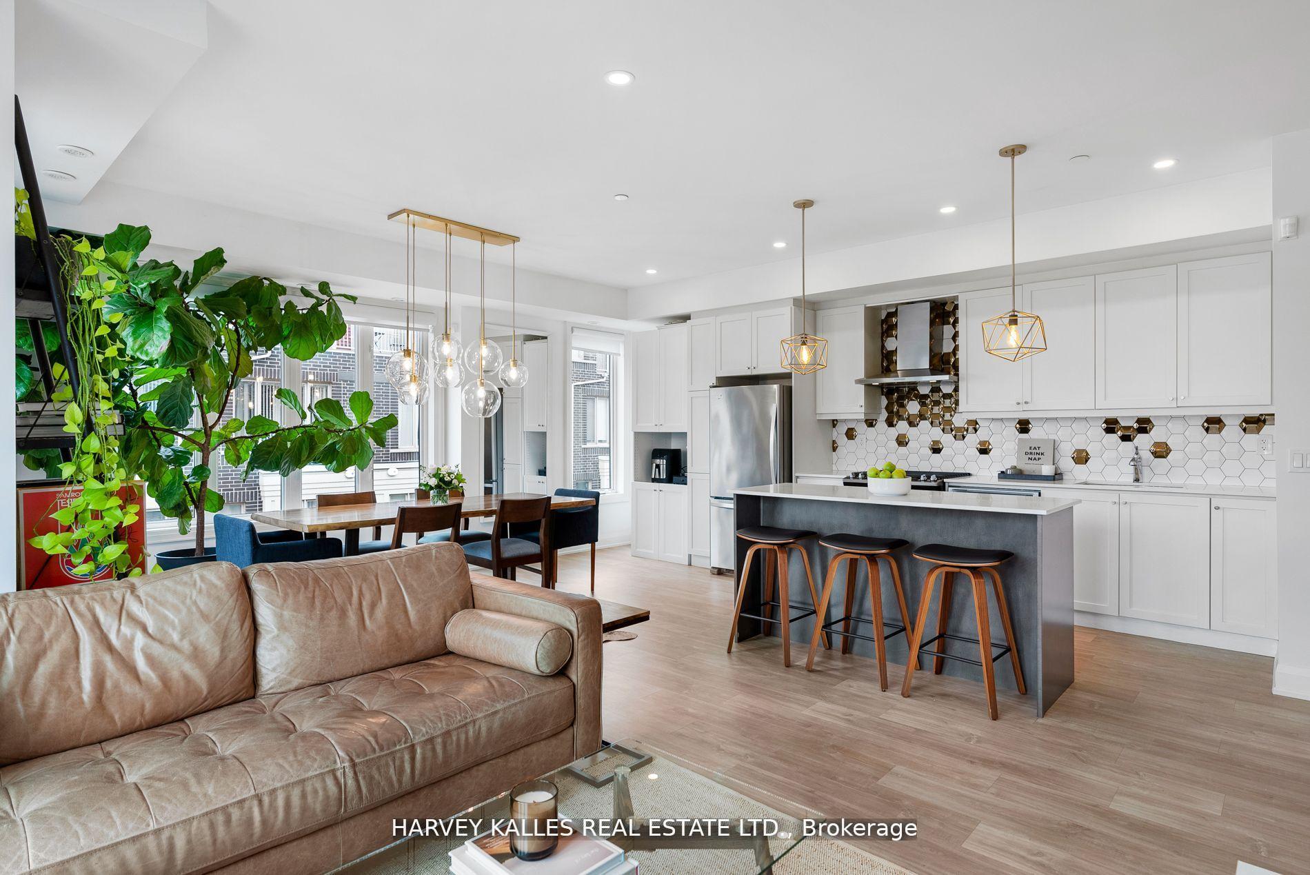 Photo 3 of Unit 2, 115 Long Branch, Etobicoke, Long Branch — HOMEH