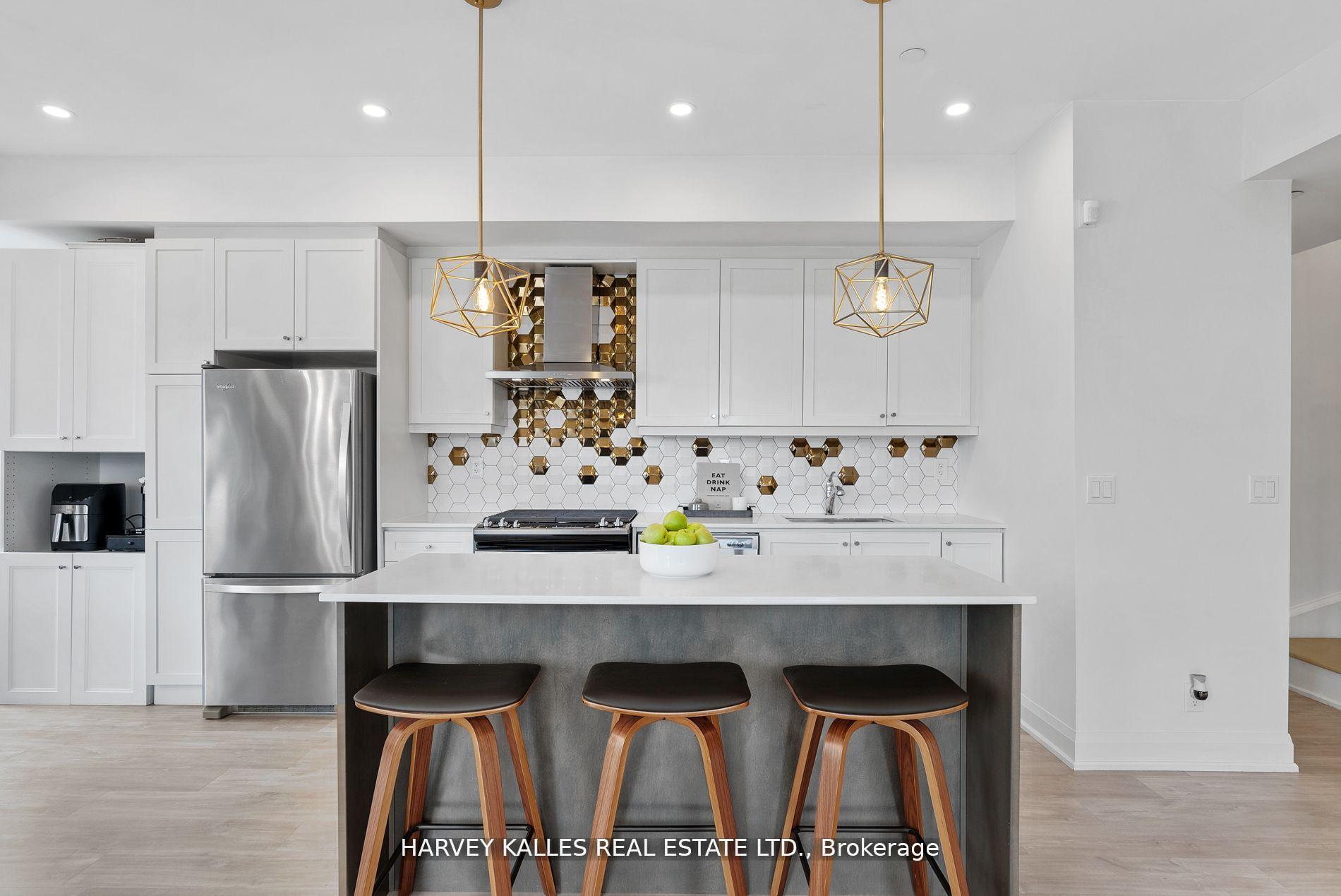 Photo 5 of Unit 2, 115 Long Branch, Etobicoke, Long Branch — HOMEH