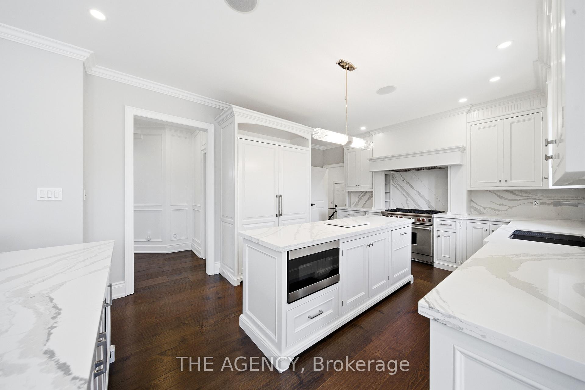 Photo 12 of 147 Mactaggart Drive, King, Nobleton — HOMEH