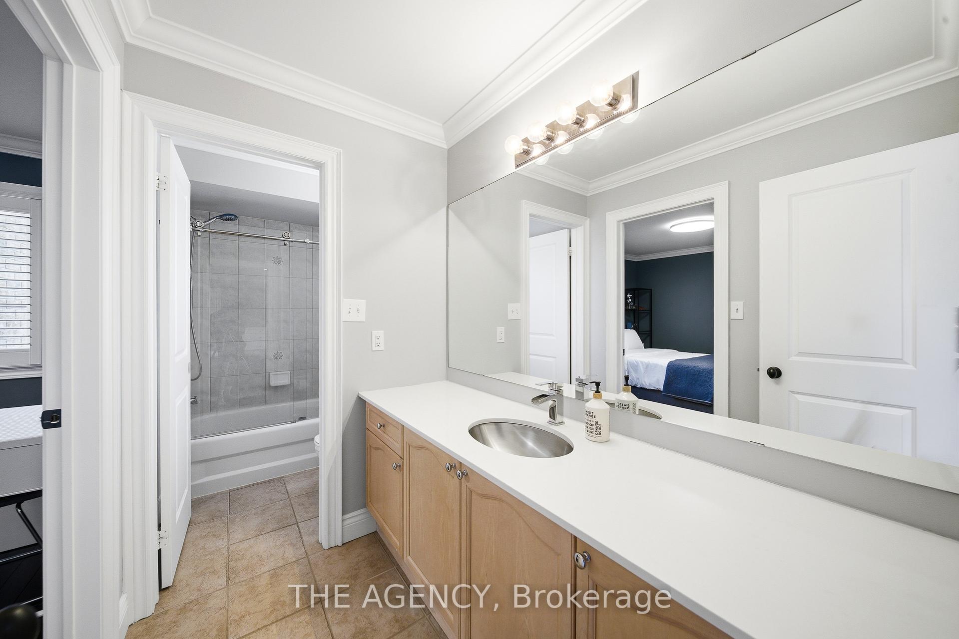 Photo 36 of 147 Mactaggart Drive, King, Nobleton — HOMEH