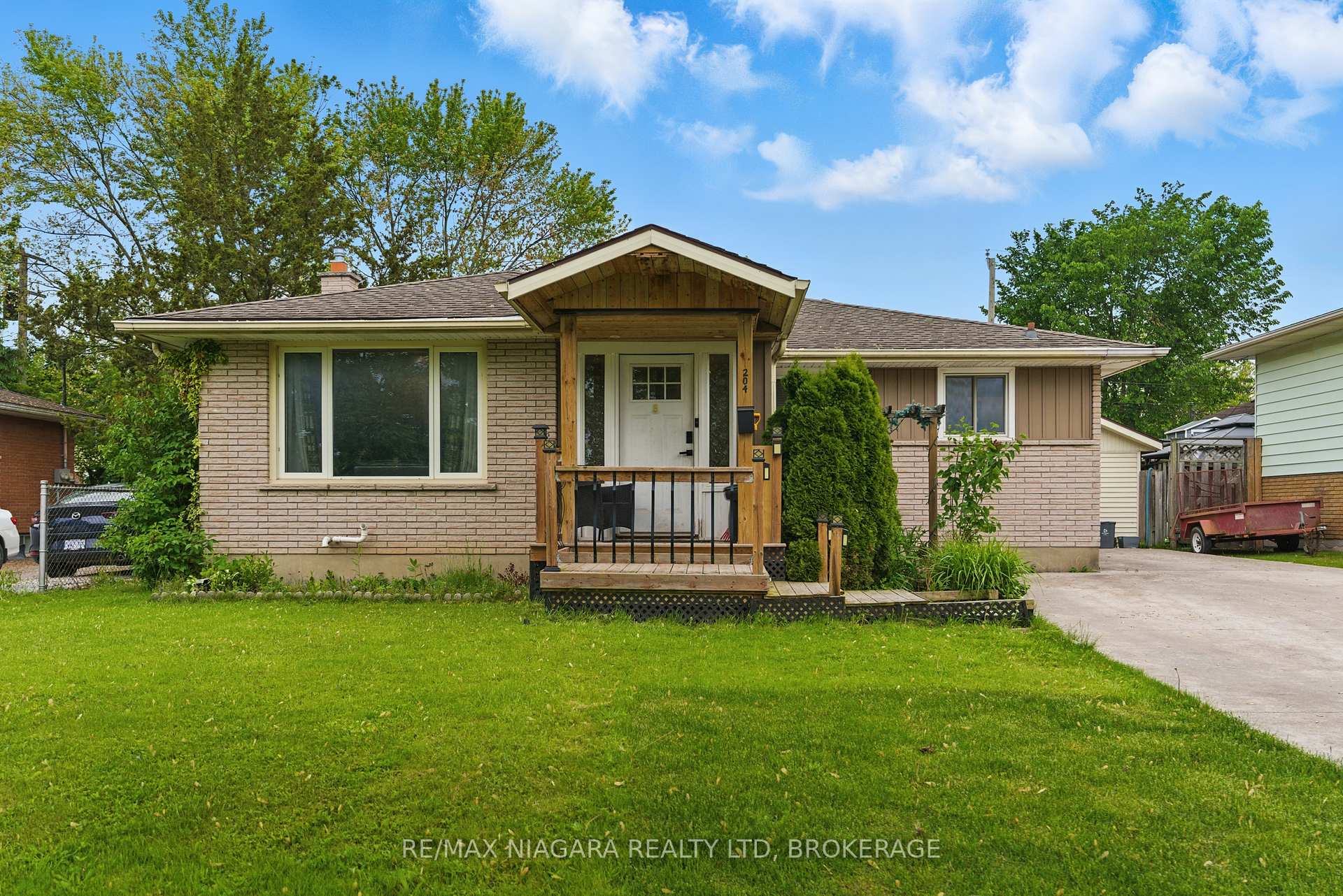Front of 204 Hildred Street