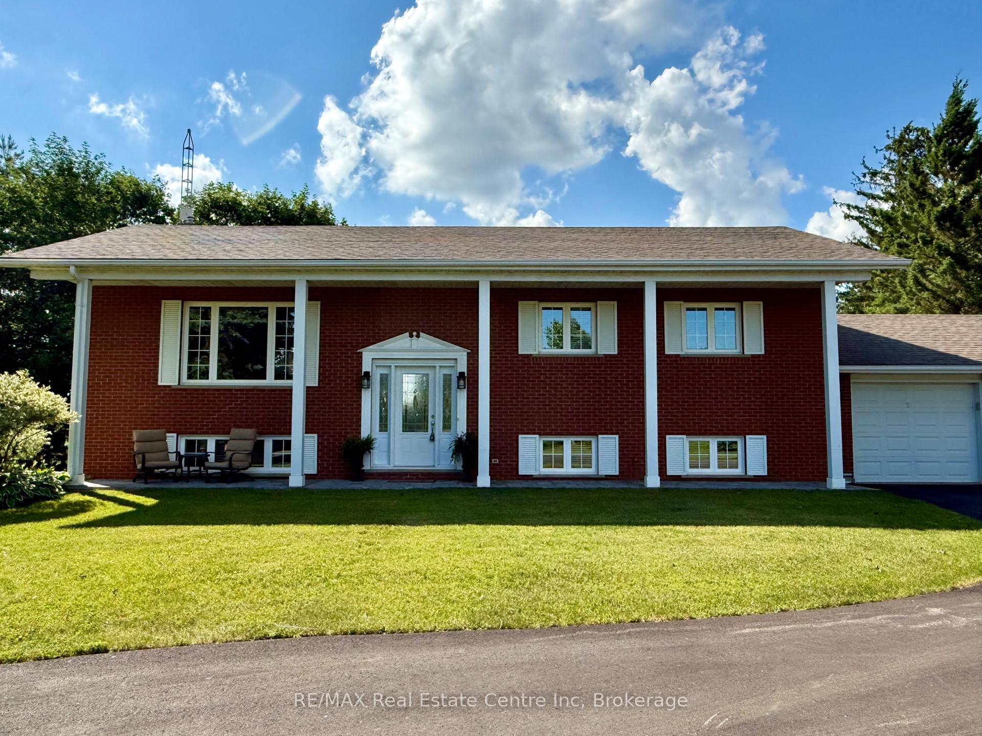 Photo 3 of 9098 27 Side Road, Erin, Rural Erin — HOMEH