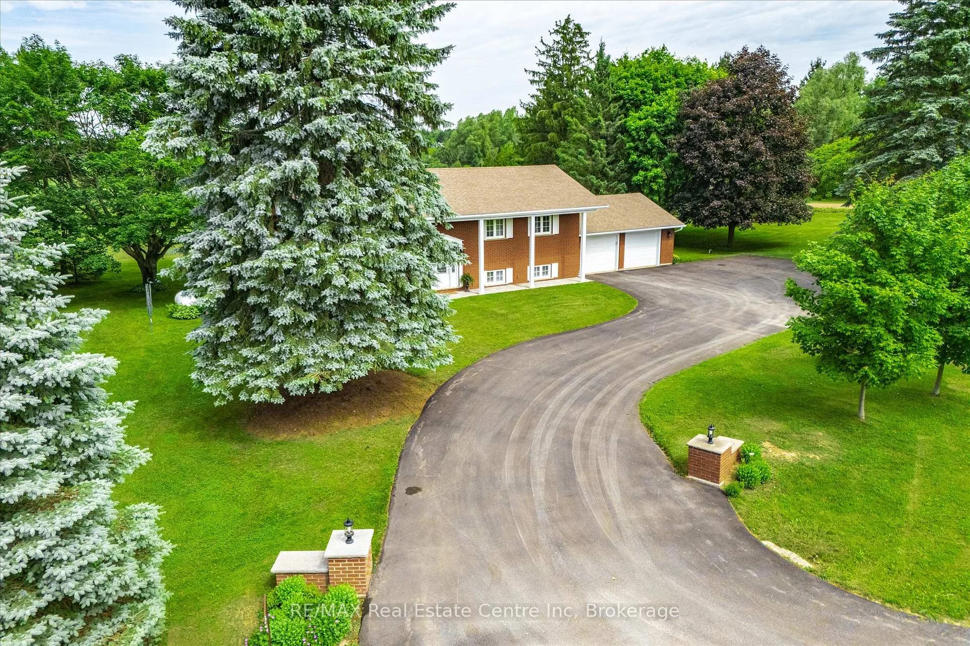 Photo 92 of 9098 27 Side Road, Erin, Rural Erin — HOMEH
