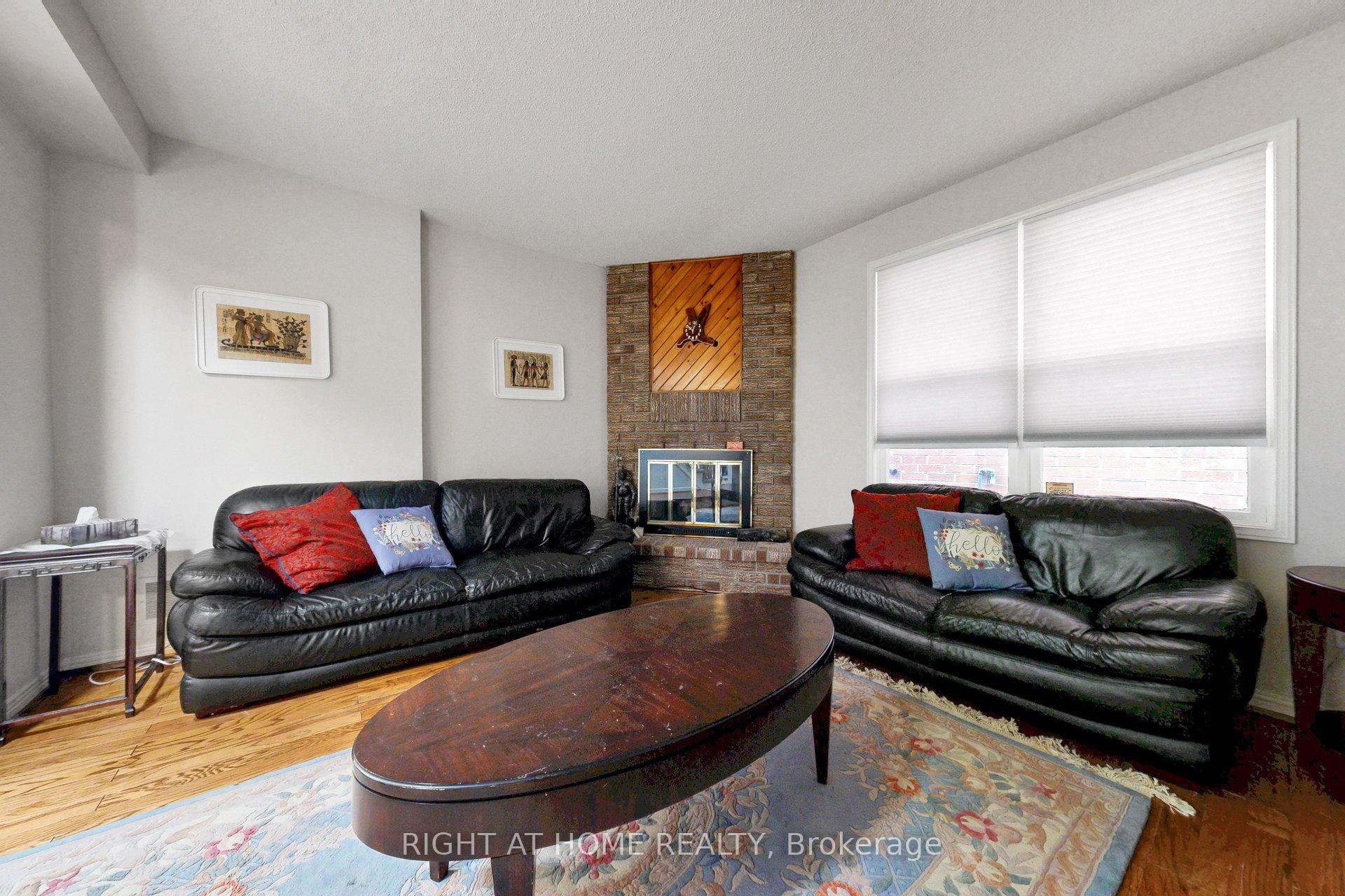 Photo 15 of 103 Heatherton Way, Vaughan, Crestwood-Springfarm-Yorkhill — HOMEH