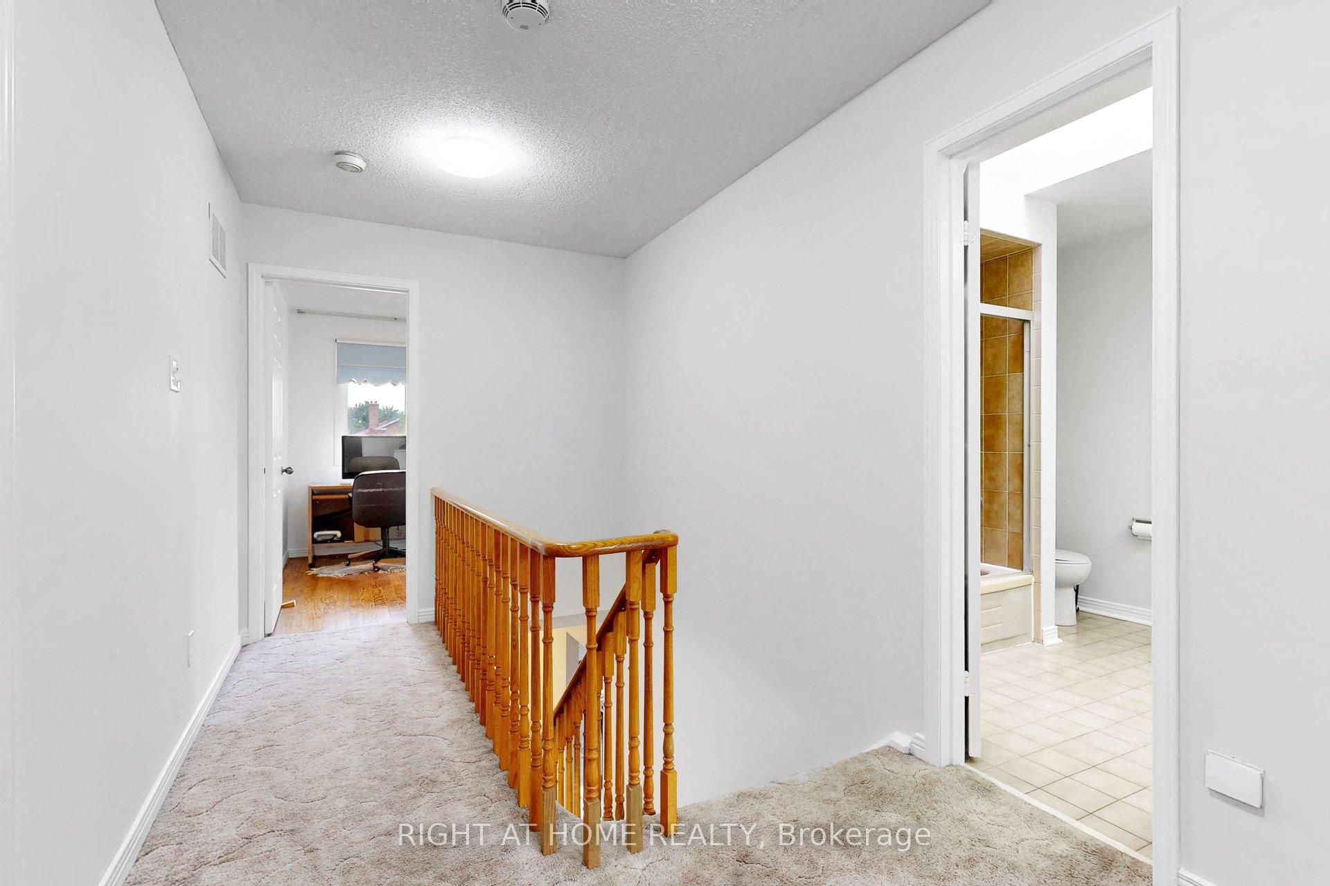 Photo 24 of 103 Heatherton Way, Vaughan, Crestwood-Springfarm-Yorkhill — HOMEH