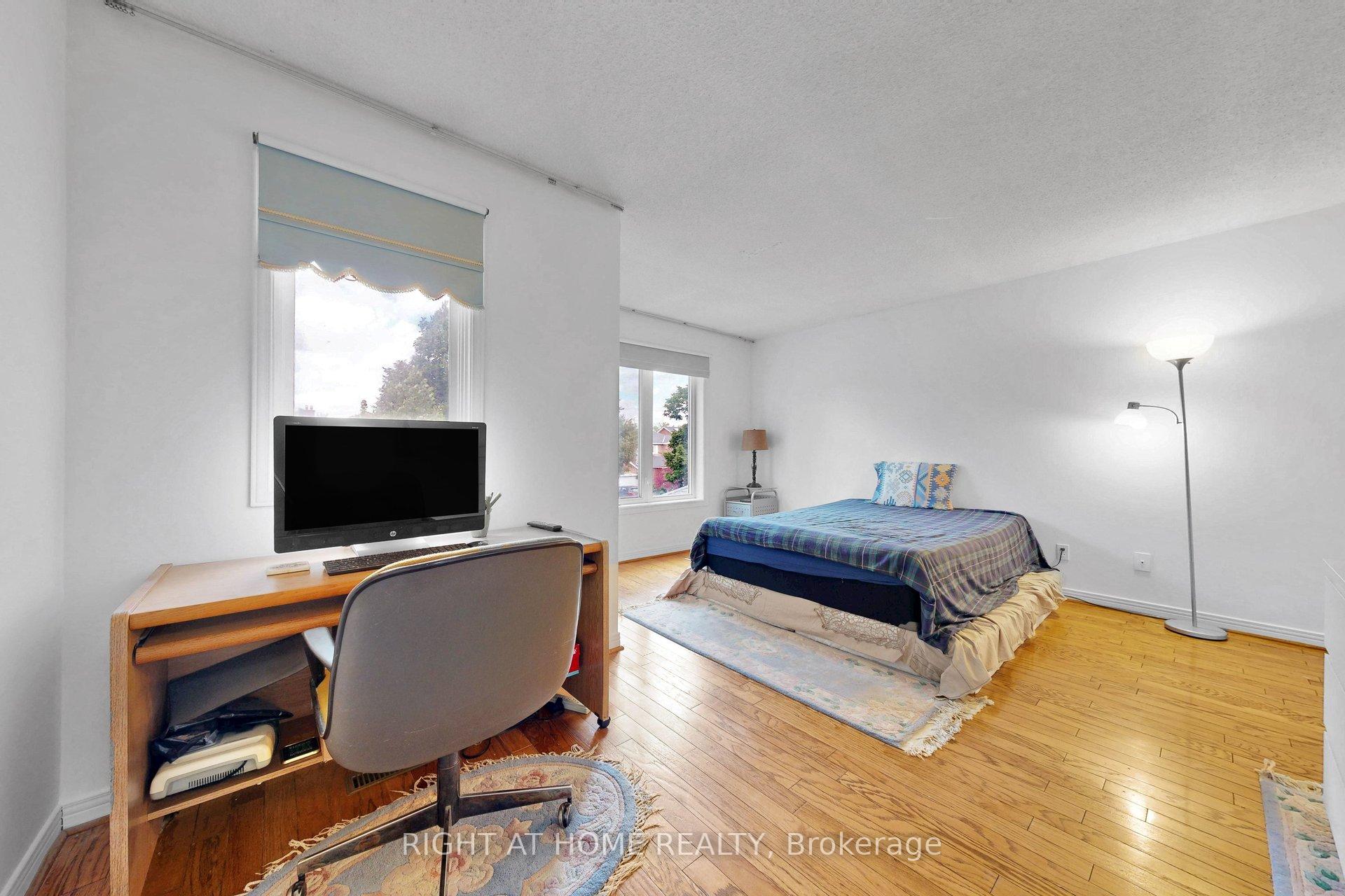 Photo 34 of 103 Heatherton Way, Vaughan, Crestwood-Springfarm-Yorkhill — HOMEH