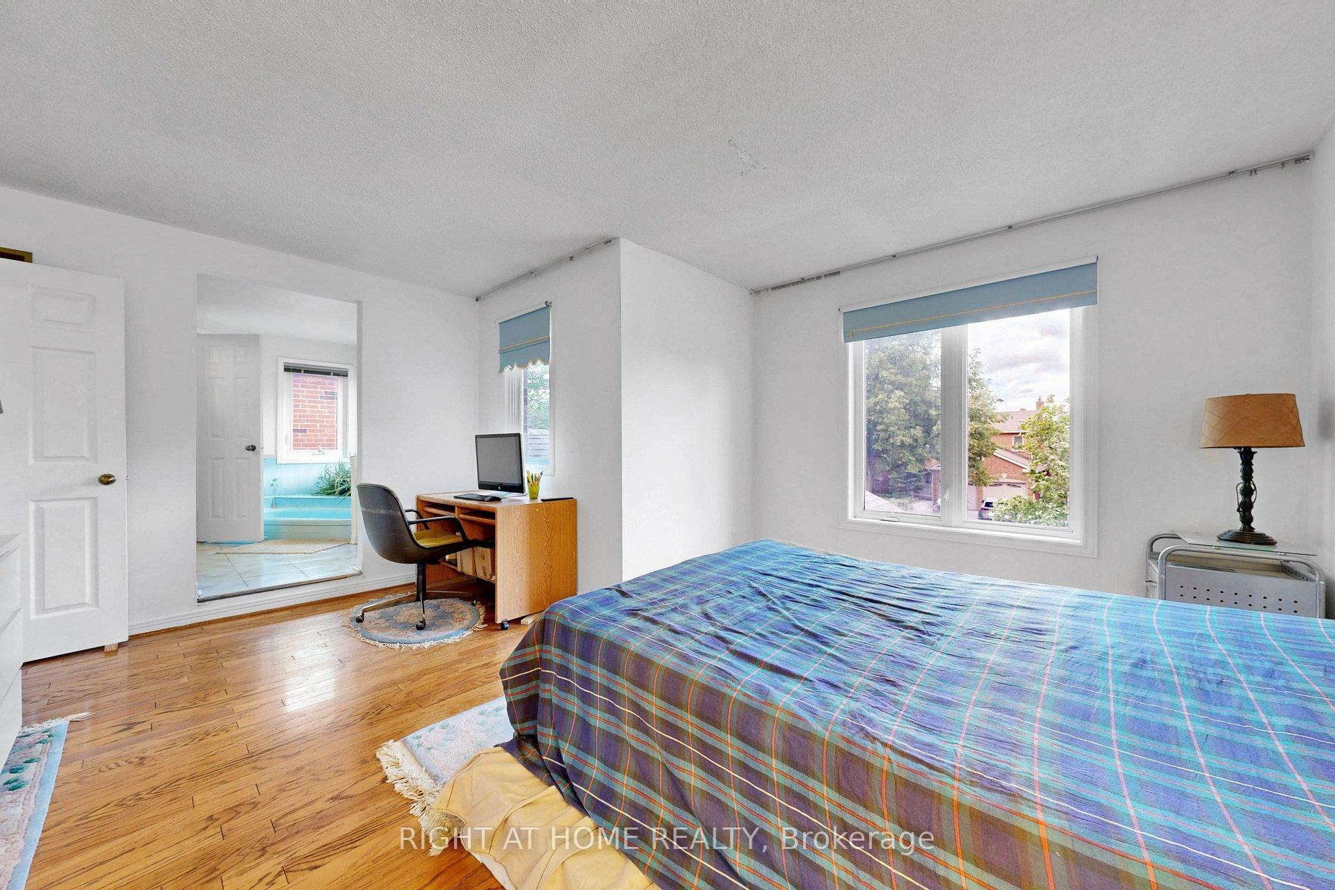 Photo 35 of 103 Heatherton Way, Vaughan, Crestwood-Springfarm-Yorkhill — HOMEH