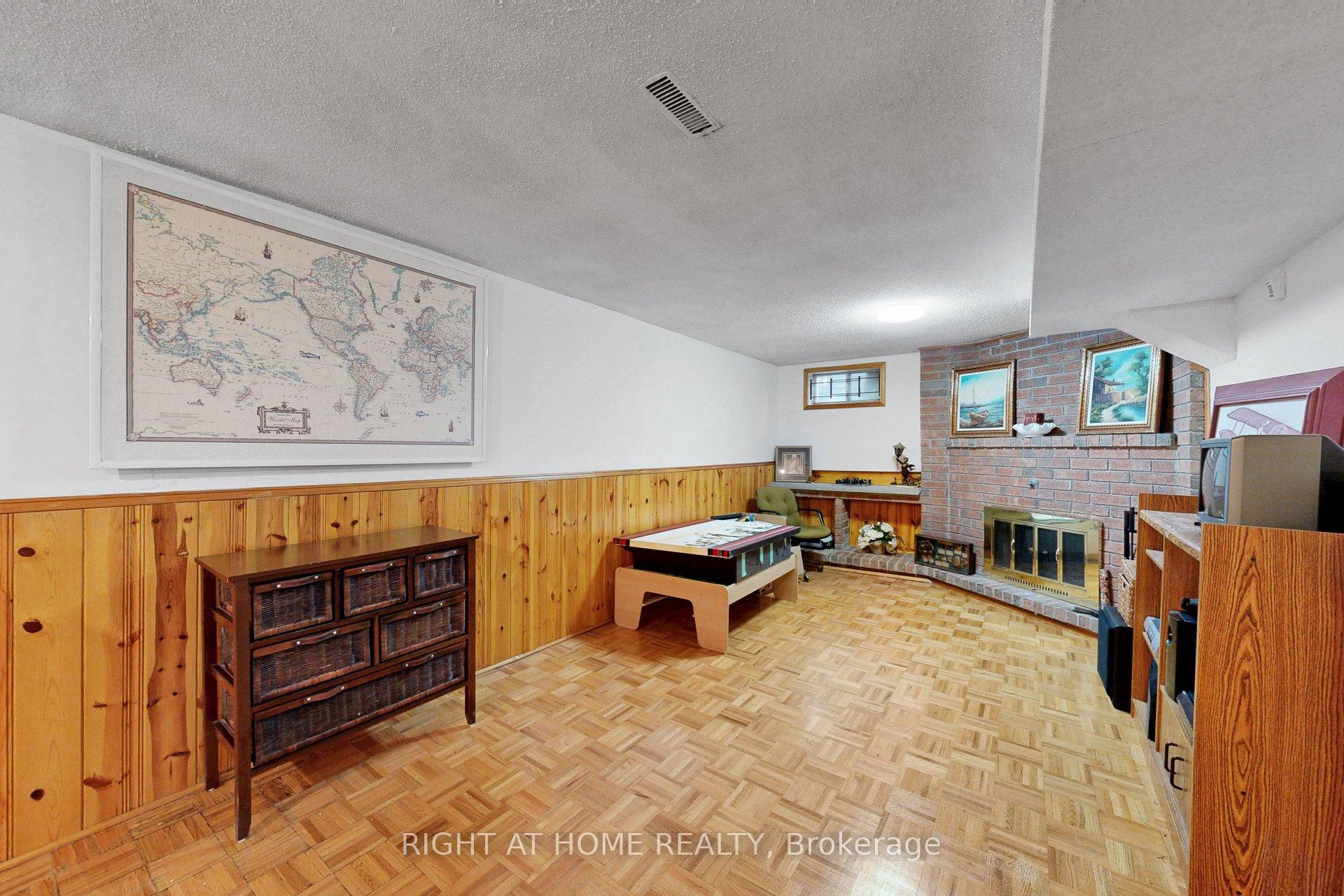 Photo 44 of 103 Heatherton Way, Vaughan, Crestwood-Springfarm-Yorkhill — HOMEH