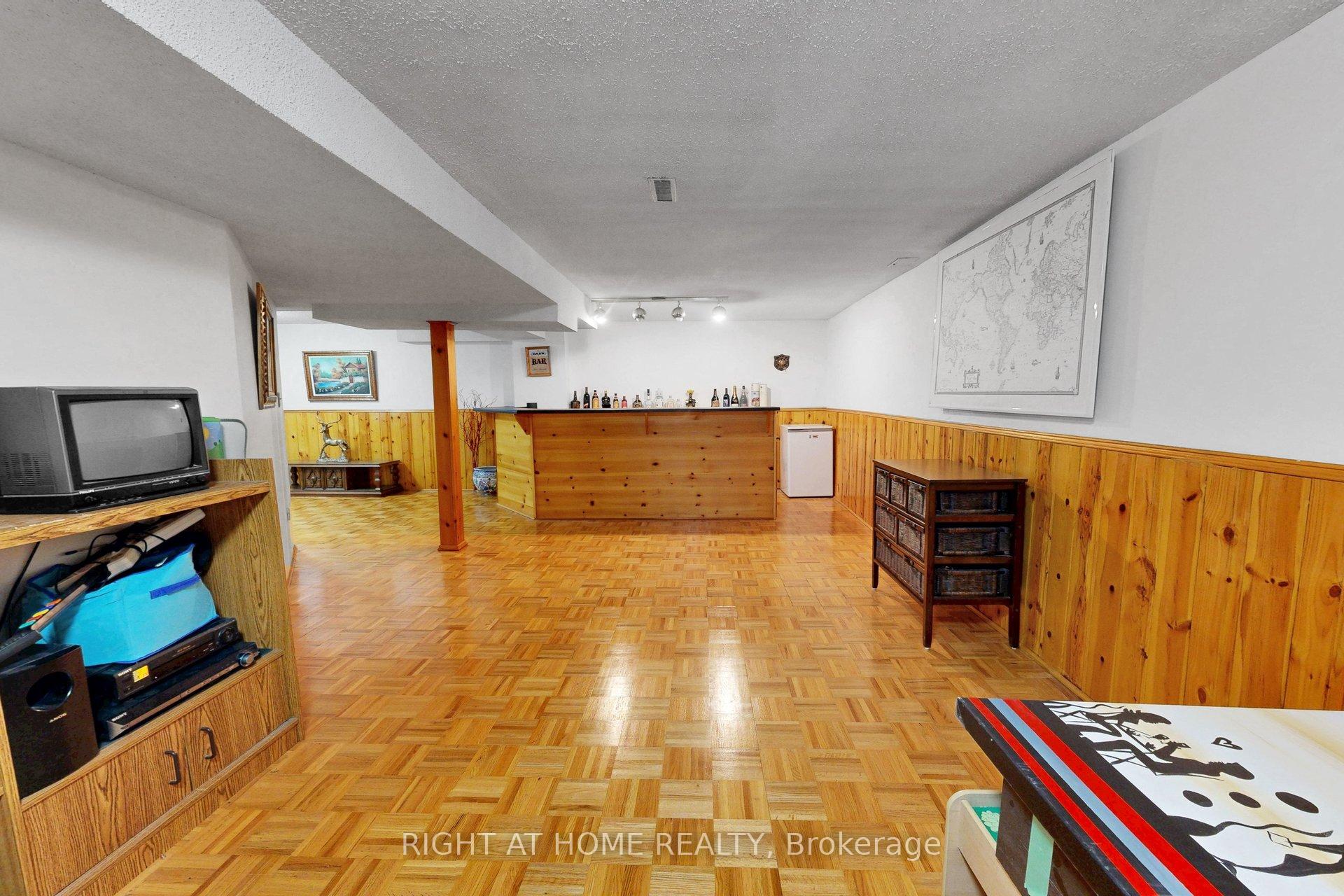 Photo 45 of 103 Heatherton Way, Vaughan, Crestwood-Springfarm-Yorkhill — HOMEH