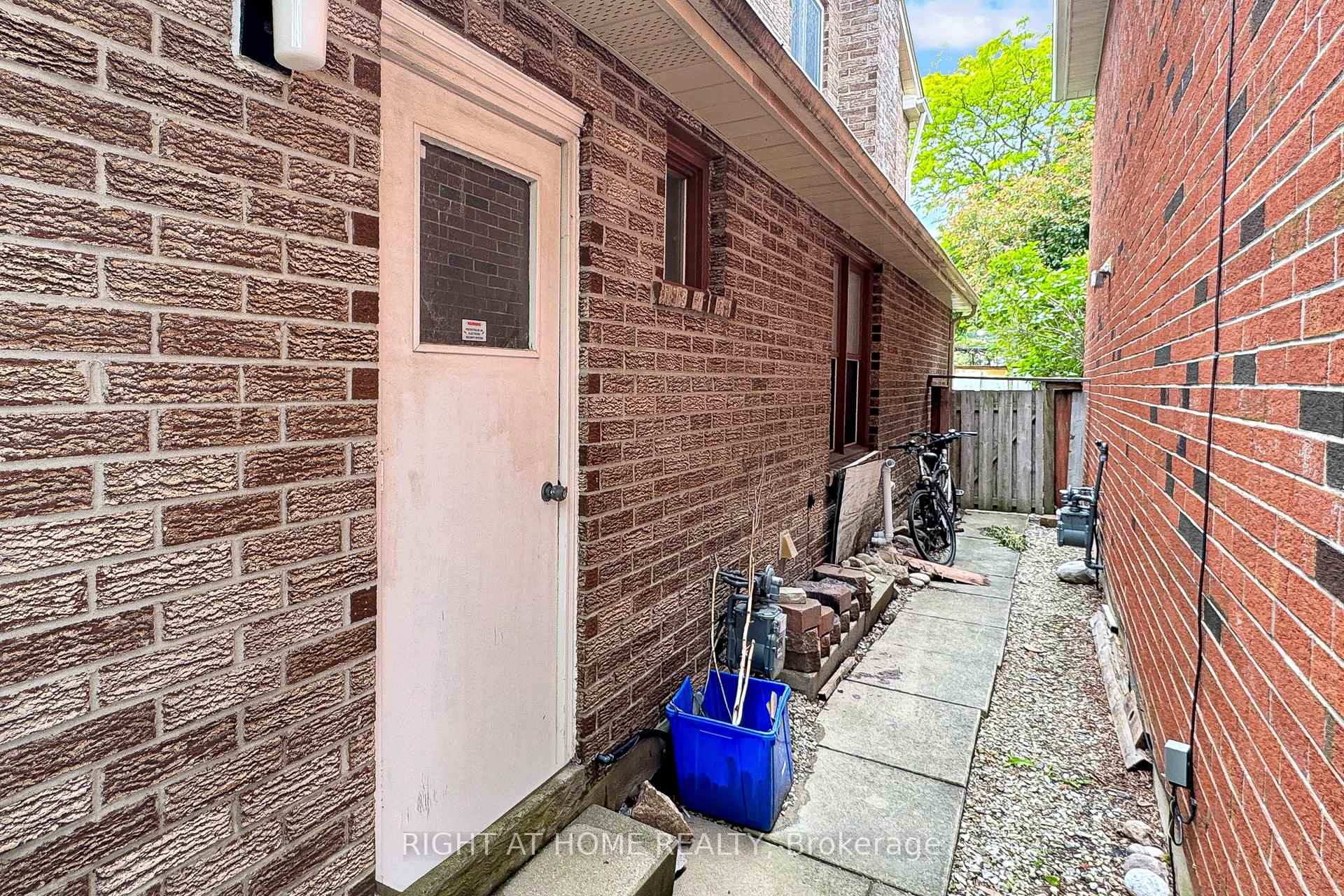 Photo 46 of 103 Heatherton Way, Vaughan, Crestwood-Springfarm-Yorkhill — HOMEH
