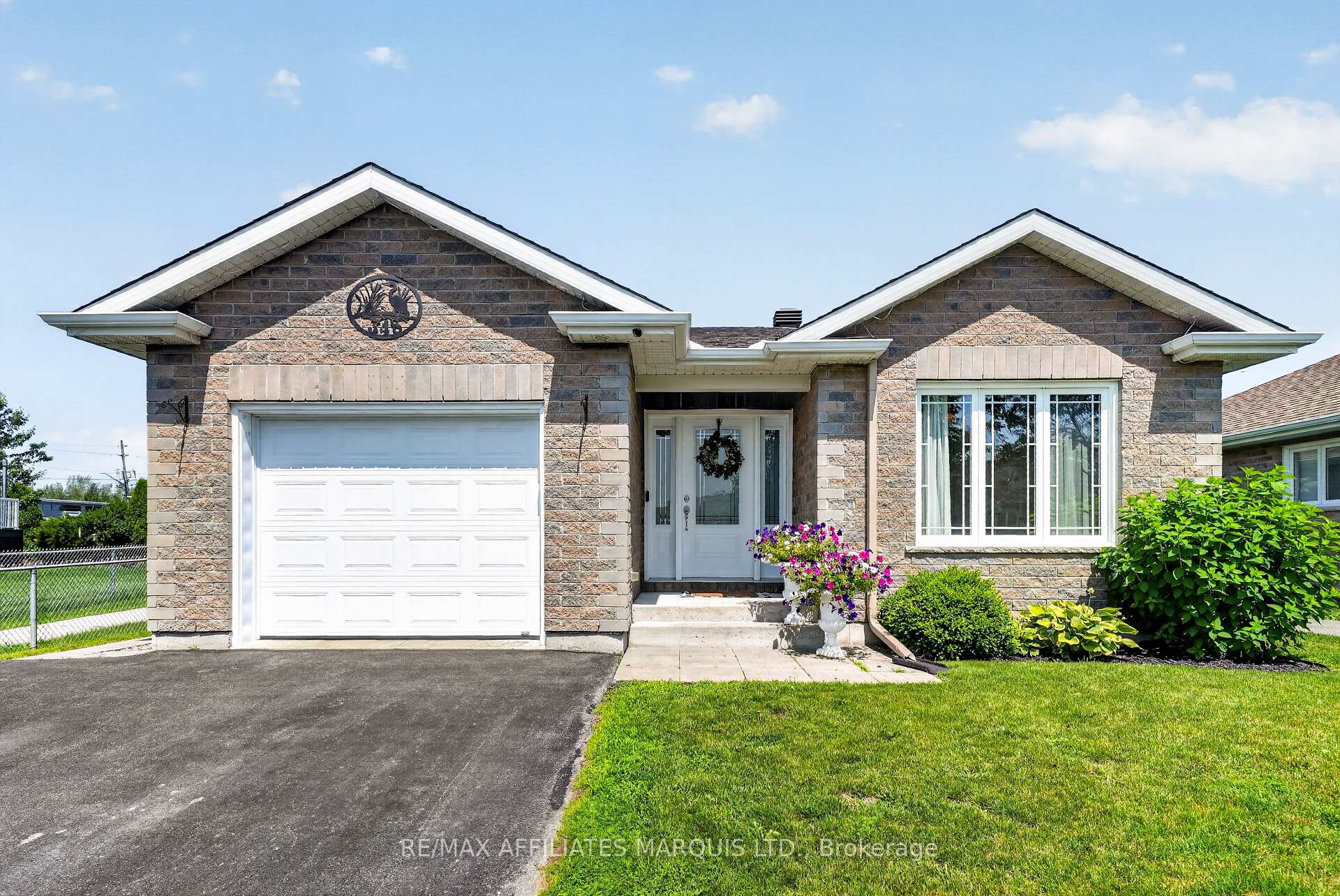 Photo 1 of 348 Glen Nora Drive, Cornwall, Cornwall — HOMEH