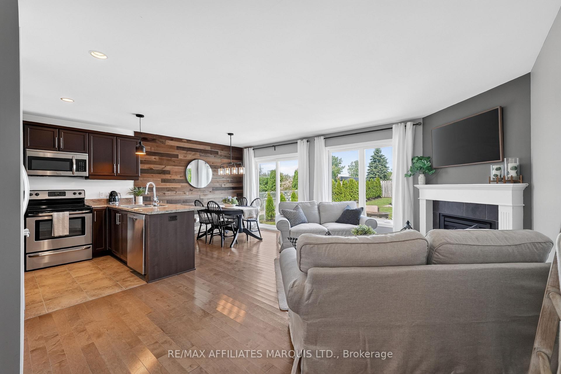 Photo 7 of 348 Glen Nora Drive, Cornwall, Cornwall — HOMEH