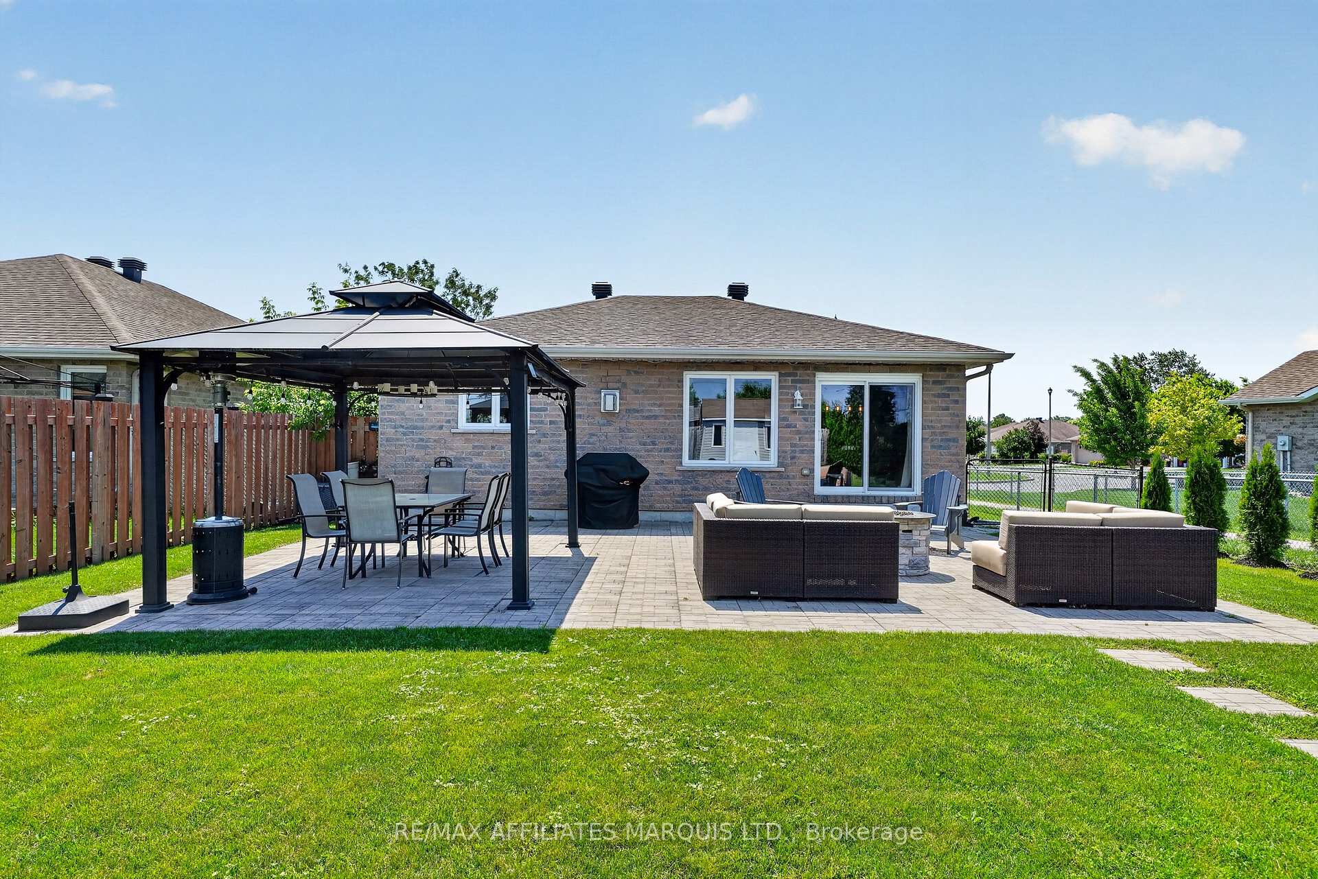 Photo 46 of 348 Glen Nora Drive, Cornwall, Cornwall — HOMEH