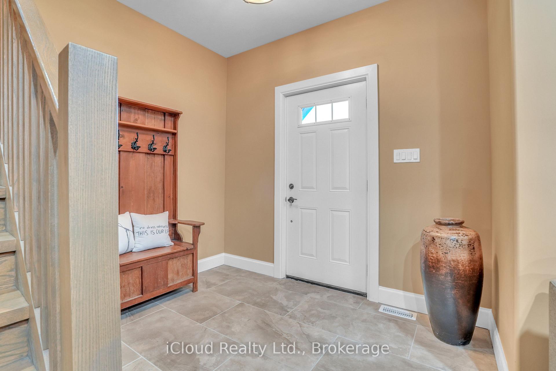 Photo 10 of 2091 Dwyer Road, Springwater, Rural Springwater — HOMEH