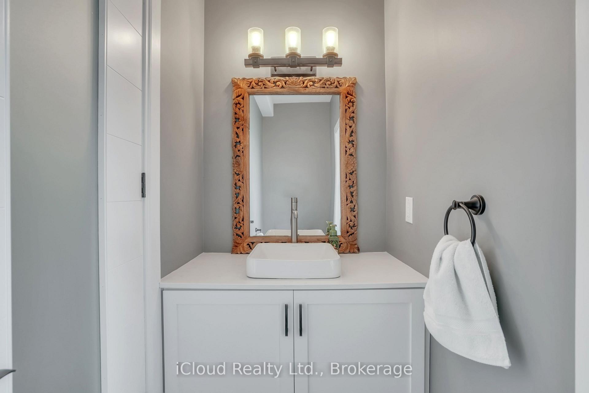 Photo 23 of 2091 Dwyer Road, Springwater, Rural Springwater — HOMEH