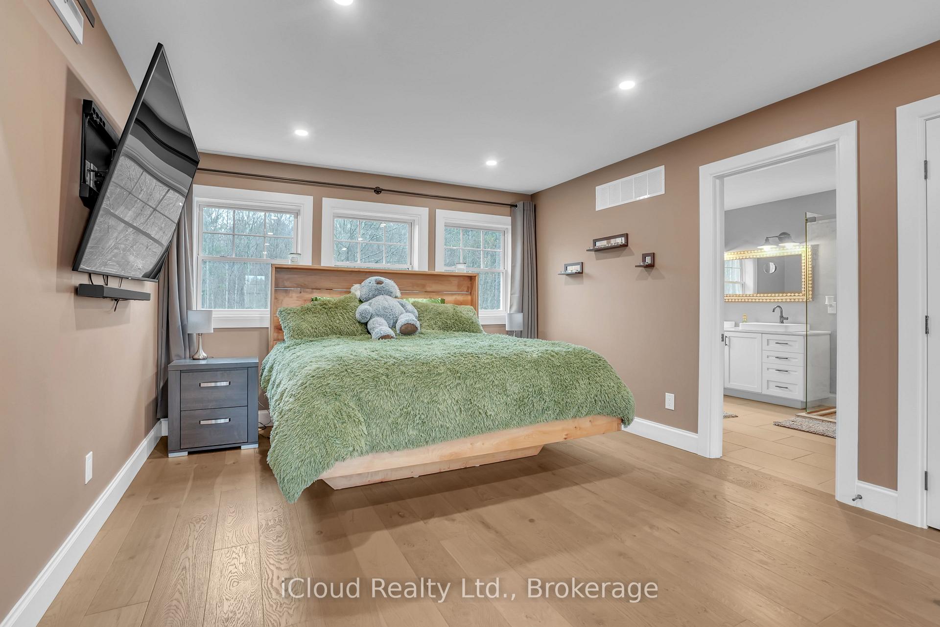 Photo 28 of 2091 Dwyer Road, Springwater, Rural Springwater — HOMEH