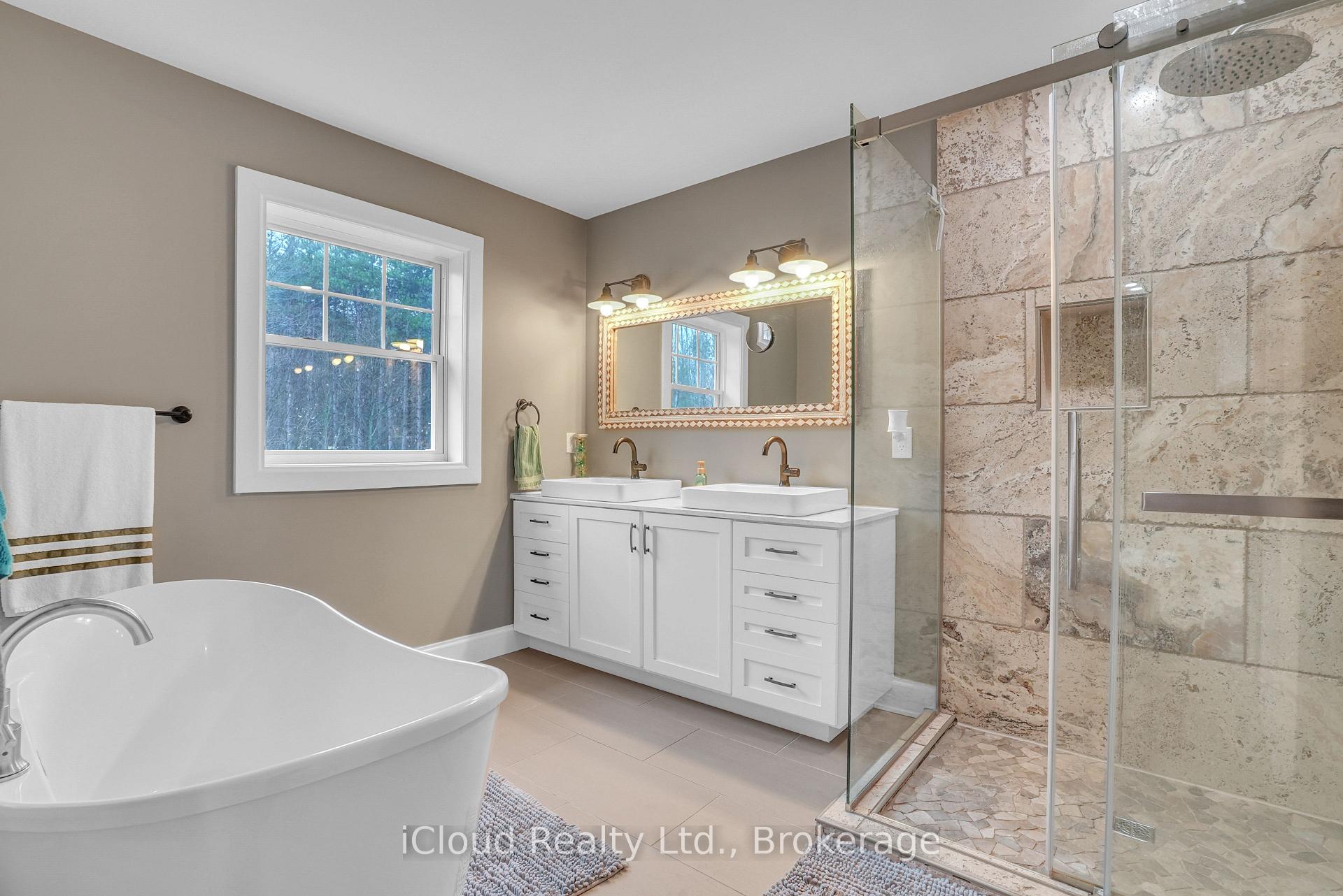 Photo 30 of 2091 Dwyer Road, Springwater, Rural Springwater — HOMEH