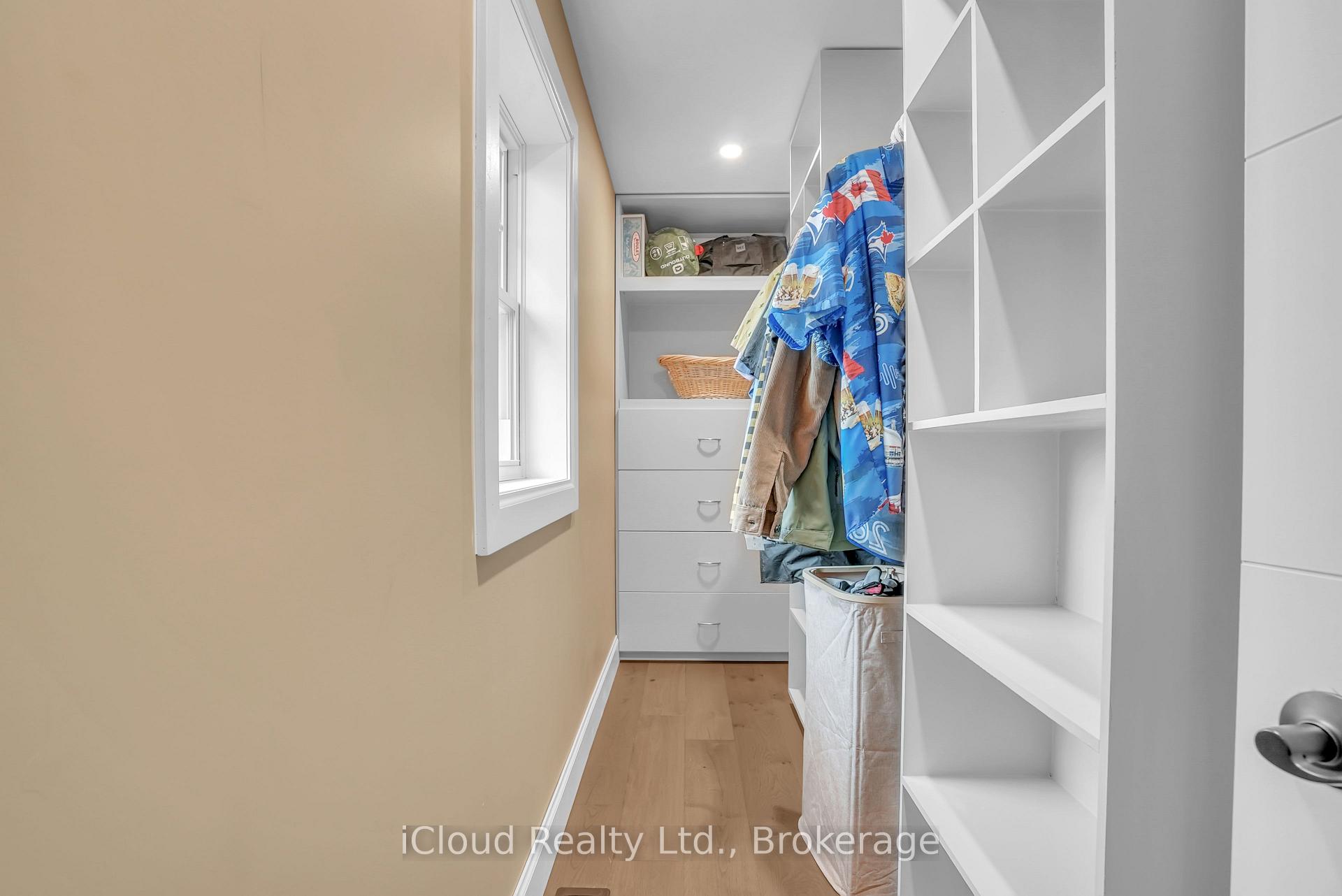 Photo 36 of 2091 Dwyer Road, Springwater, Rural Springwater — HOMEH