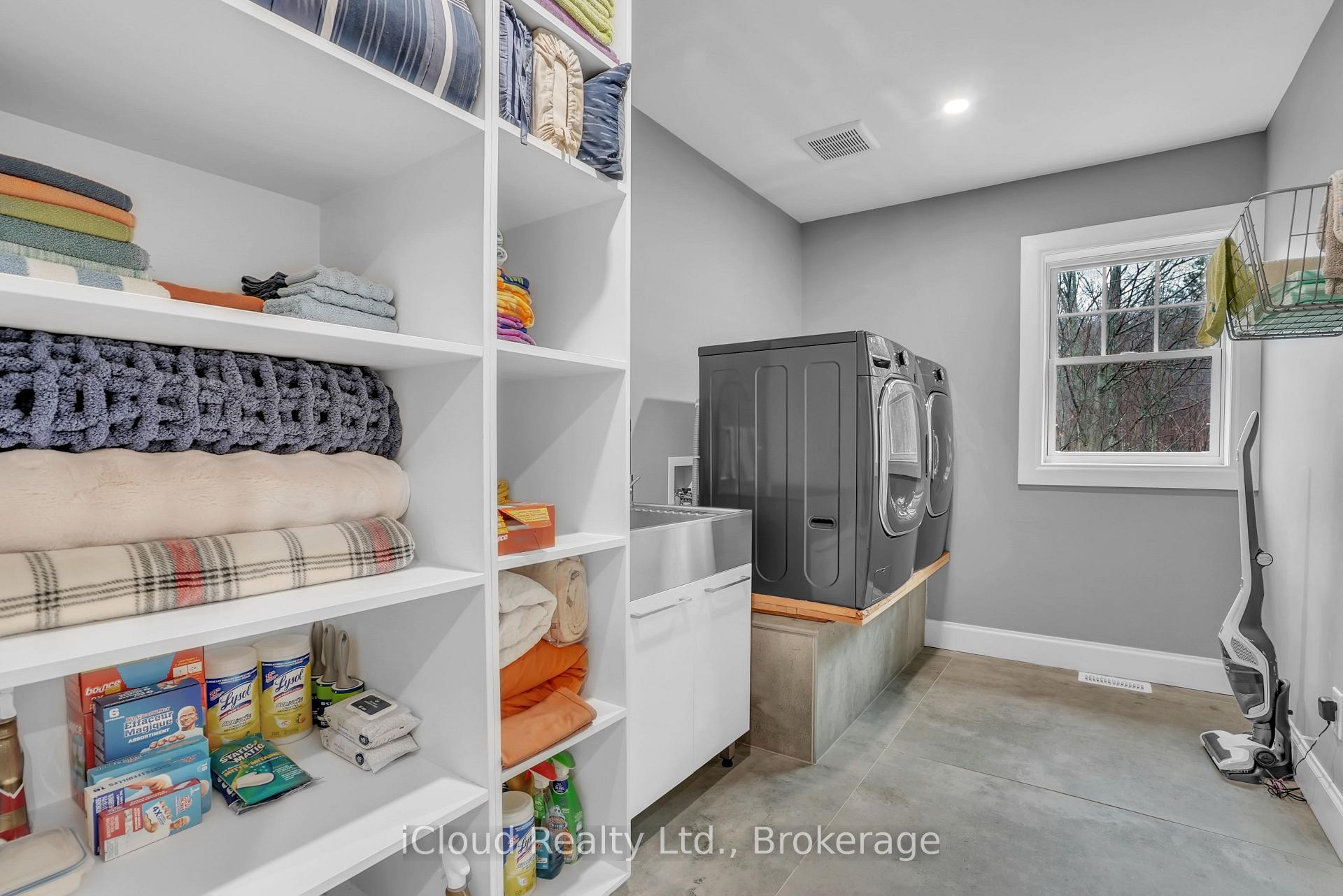 Photo 37 of 2091 Dwyer Road, Springwater, Rural Springwater — HOMEH