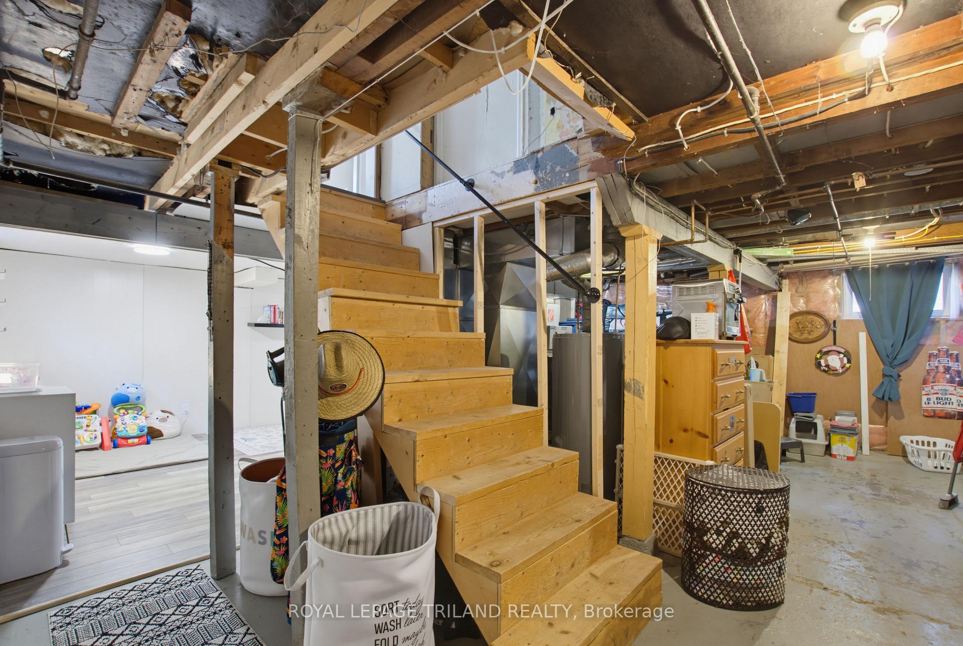 Photo 17 of 75 Connaught Avenue, London, East G — HOMEH