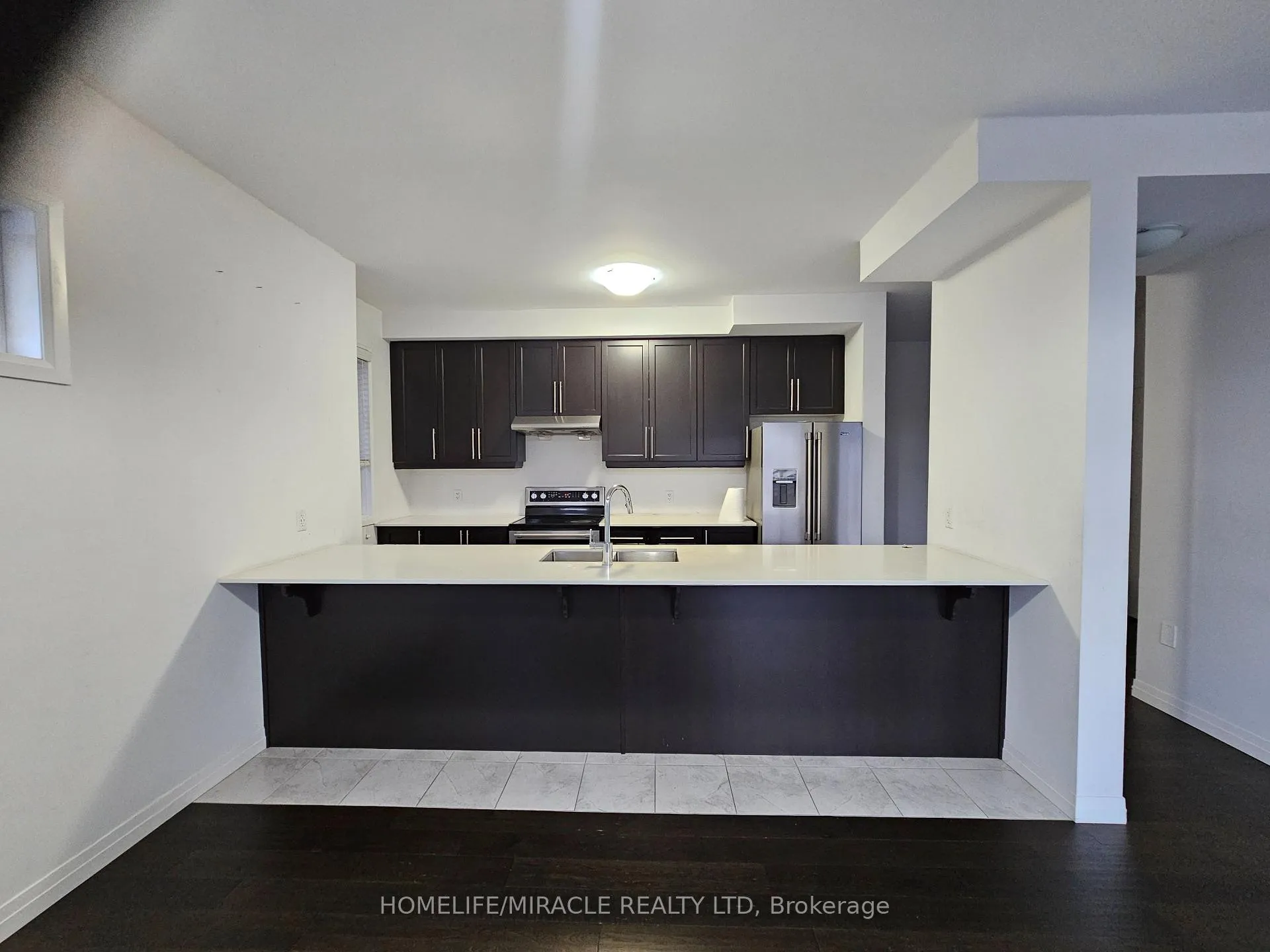Photo 8 of Unit 159, 30 Times Square Boulevard, Hamilton, Stoney Creek — HOMEH