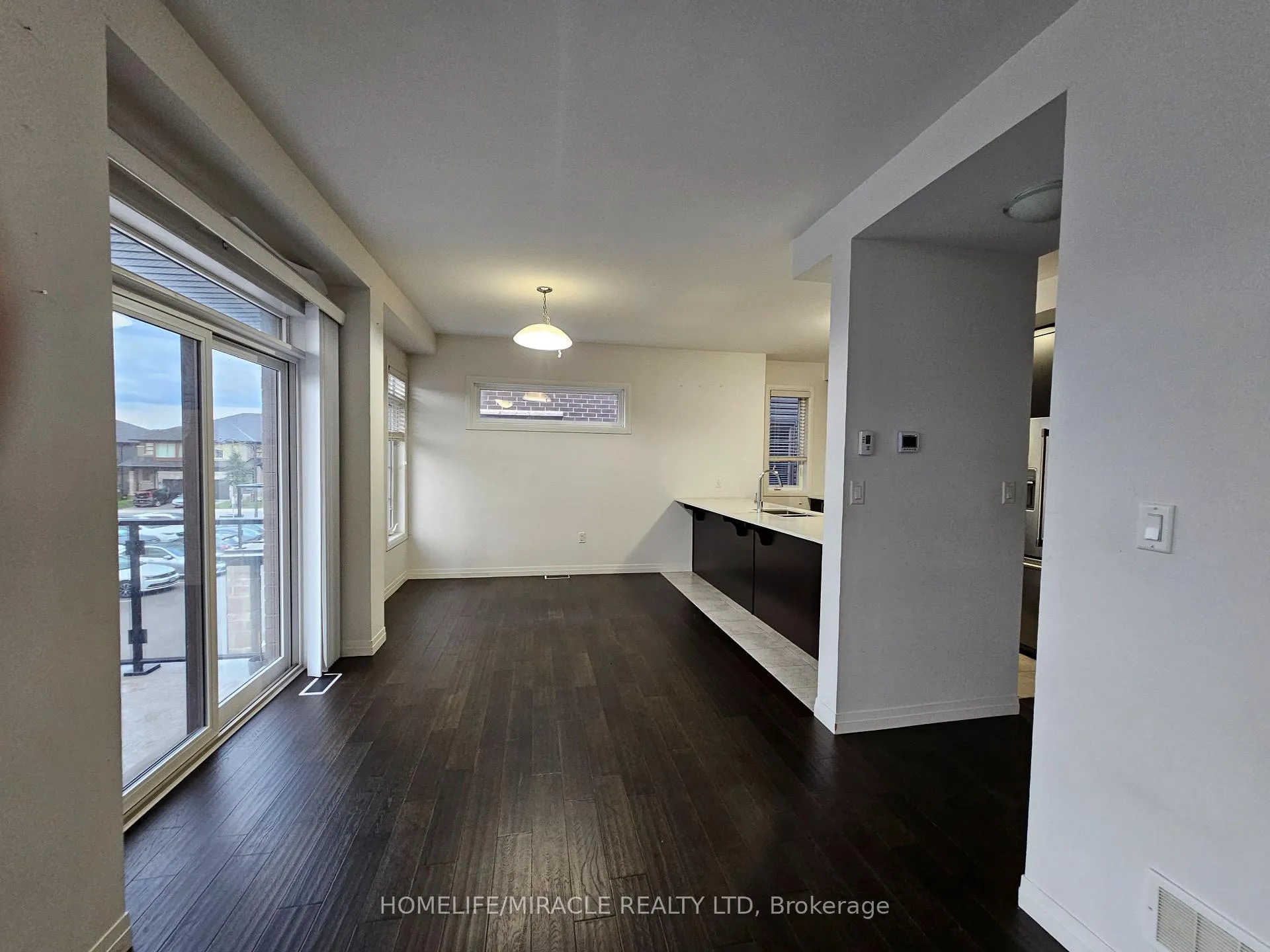 Photo 13 of Unit 159, 30 Times Square Boulevard, Hamilton, Stoney Creek — HOMEH